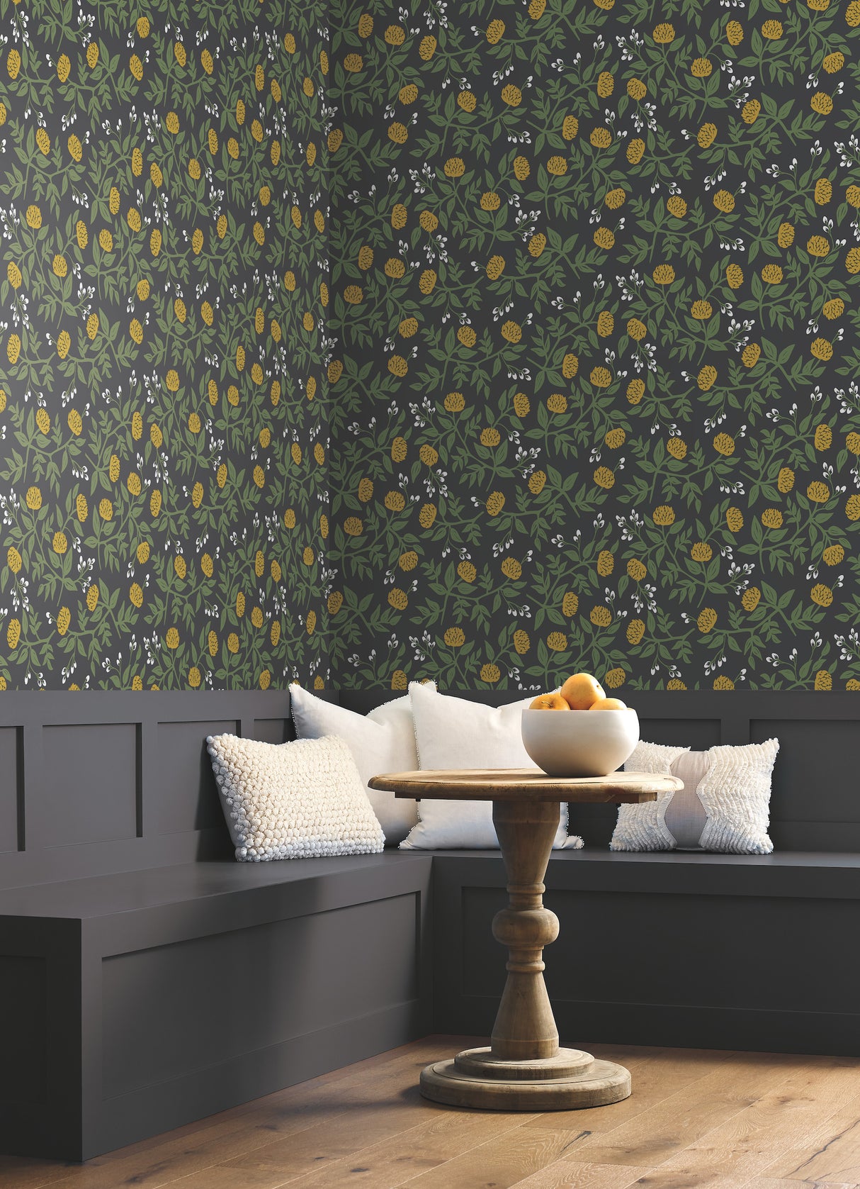 York RI5151 Peonies Black & Gold Wallpaper