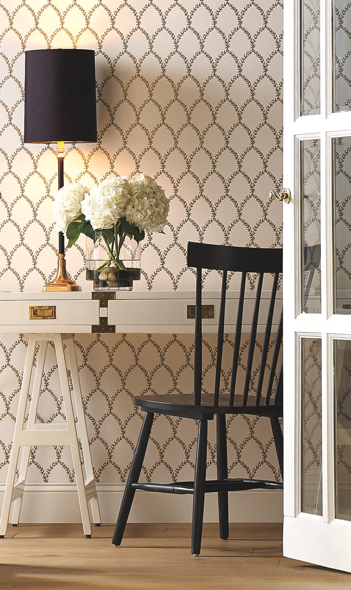 York RI5176 Laurel Gold & White Wallpaper