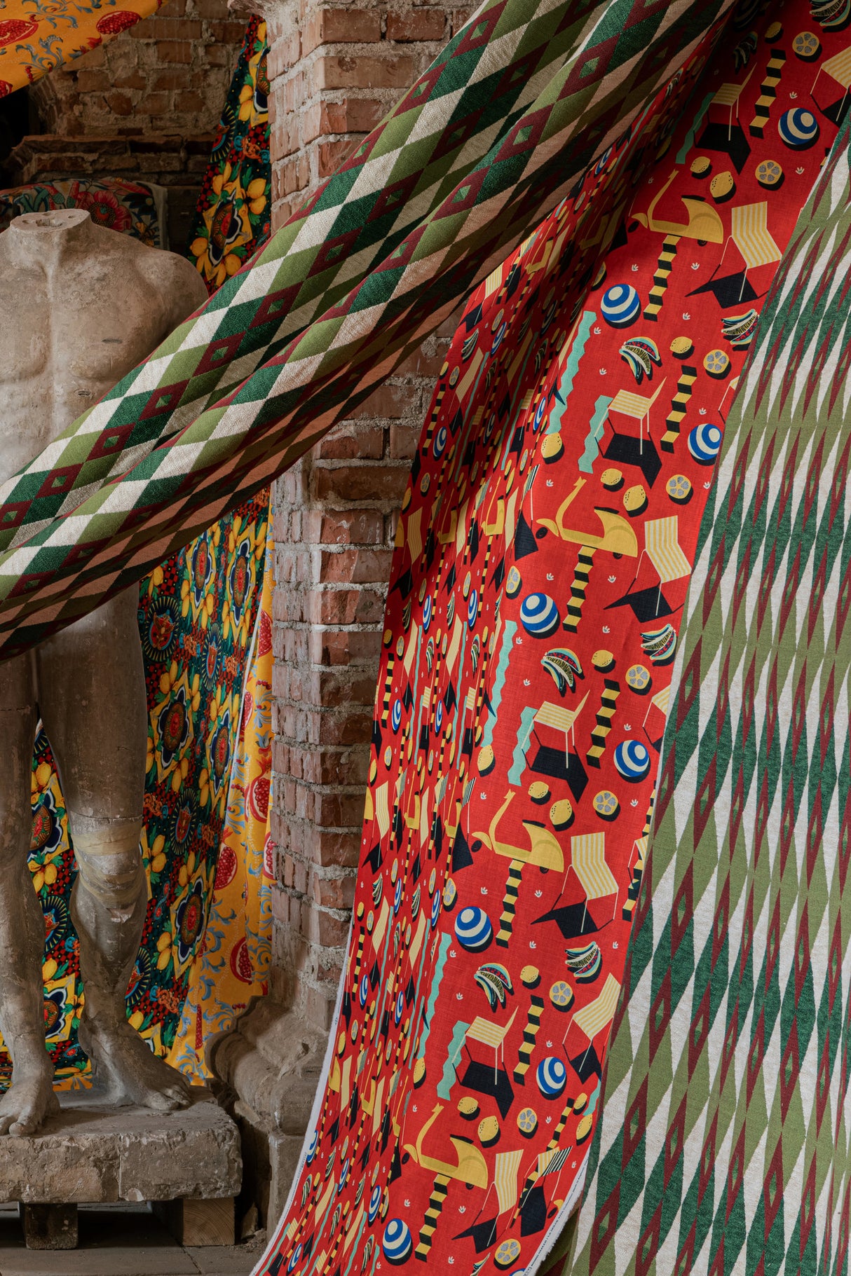 MindtheGap ROSSO GIALLO - Lifestyle Collection 2024