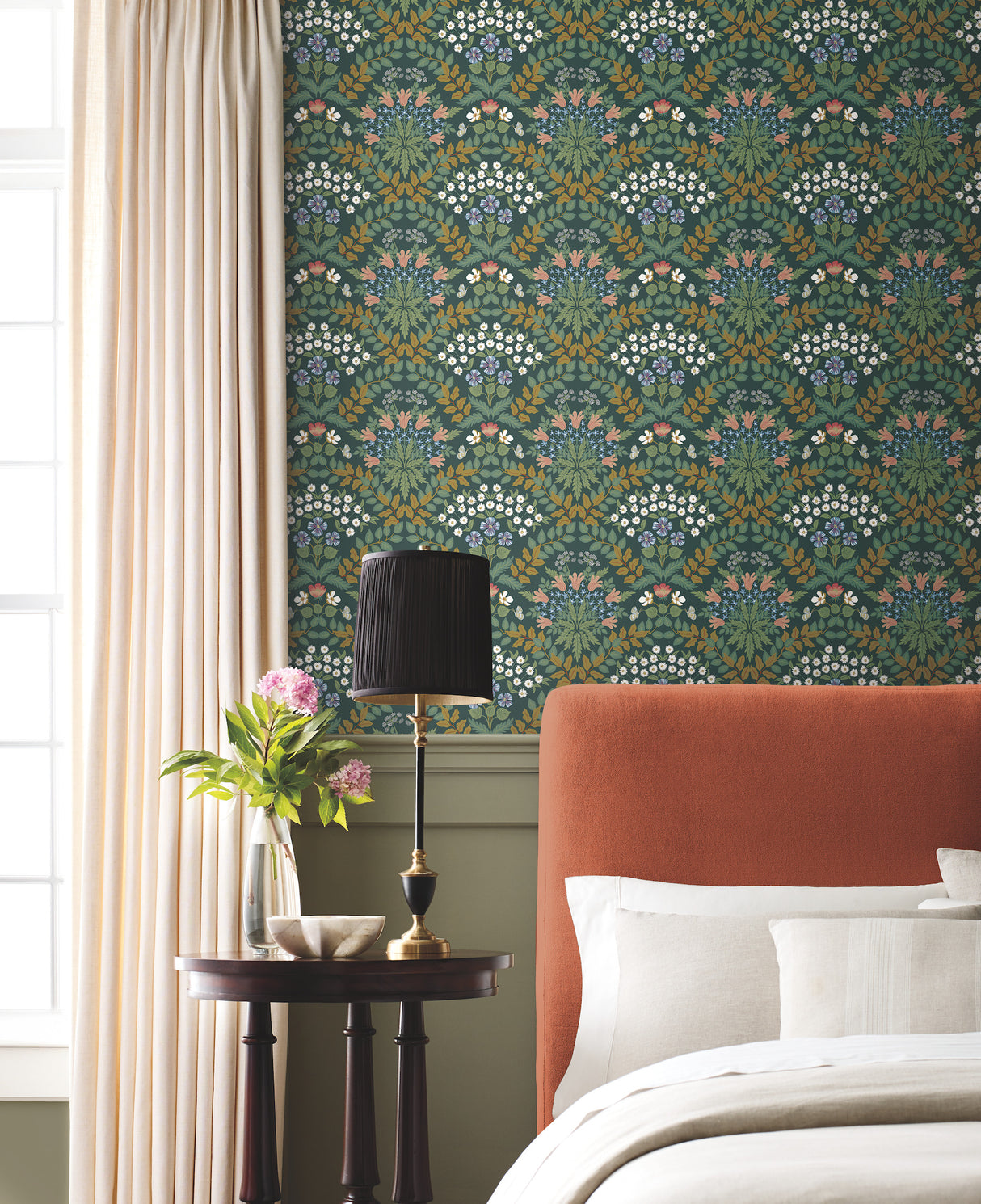 York RP7322 Bramble Green & Gold Wallpaper