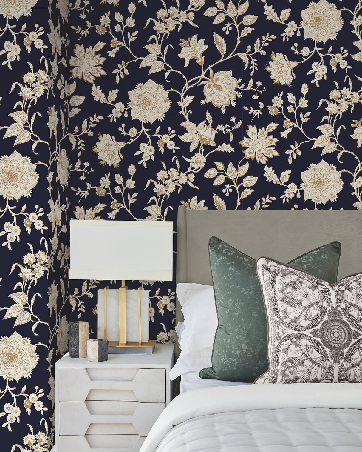 York RT7824 Sutton Black Wallpaper