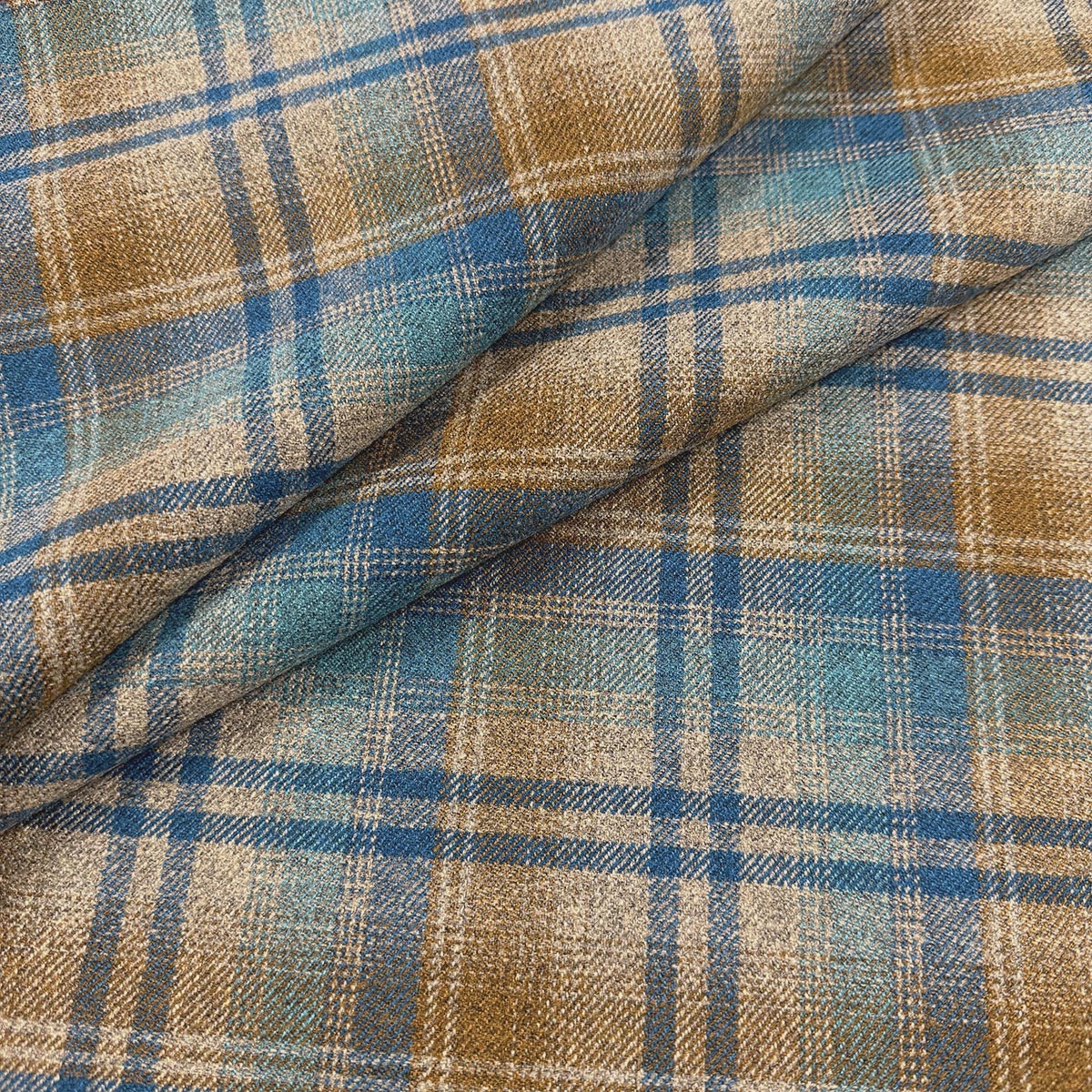 Eade’s SCOTTY AQUAMARINE AQUAMARINE