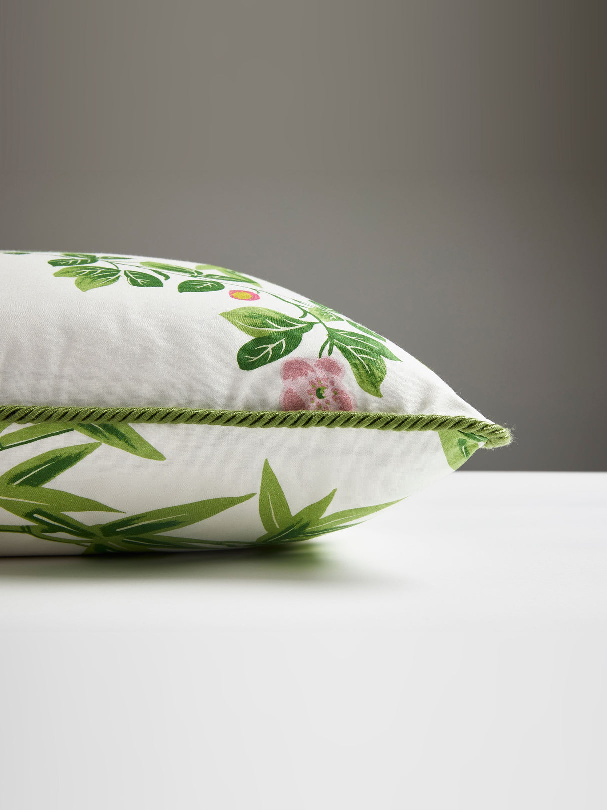 Scalamandre SC 0001JARDPILL JARDIN DE CHINE PILLOW - Pillow