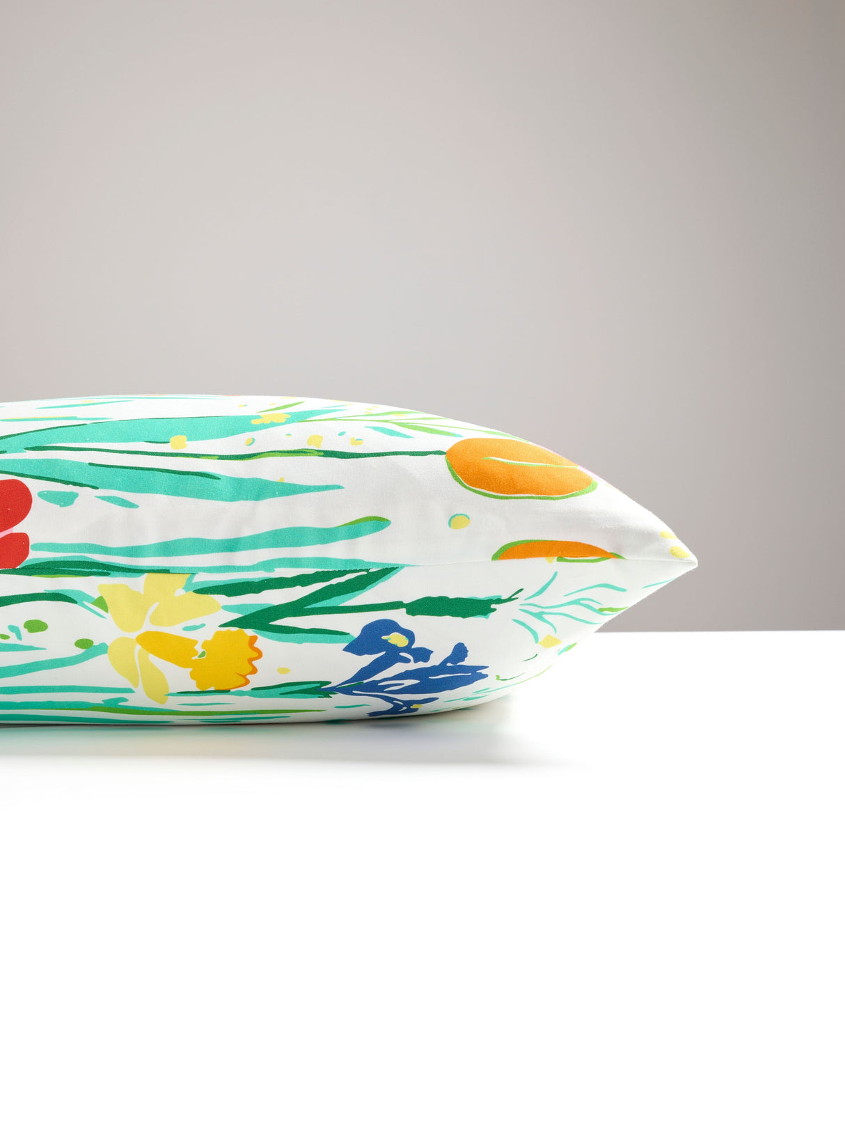 Scalamandre SC 0001SDDK16547 GUERMANTES PILLOW - Pillow Coll