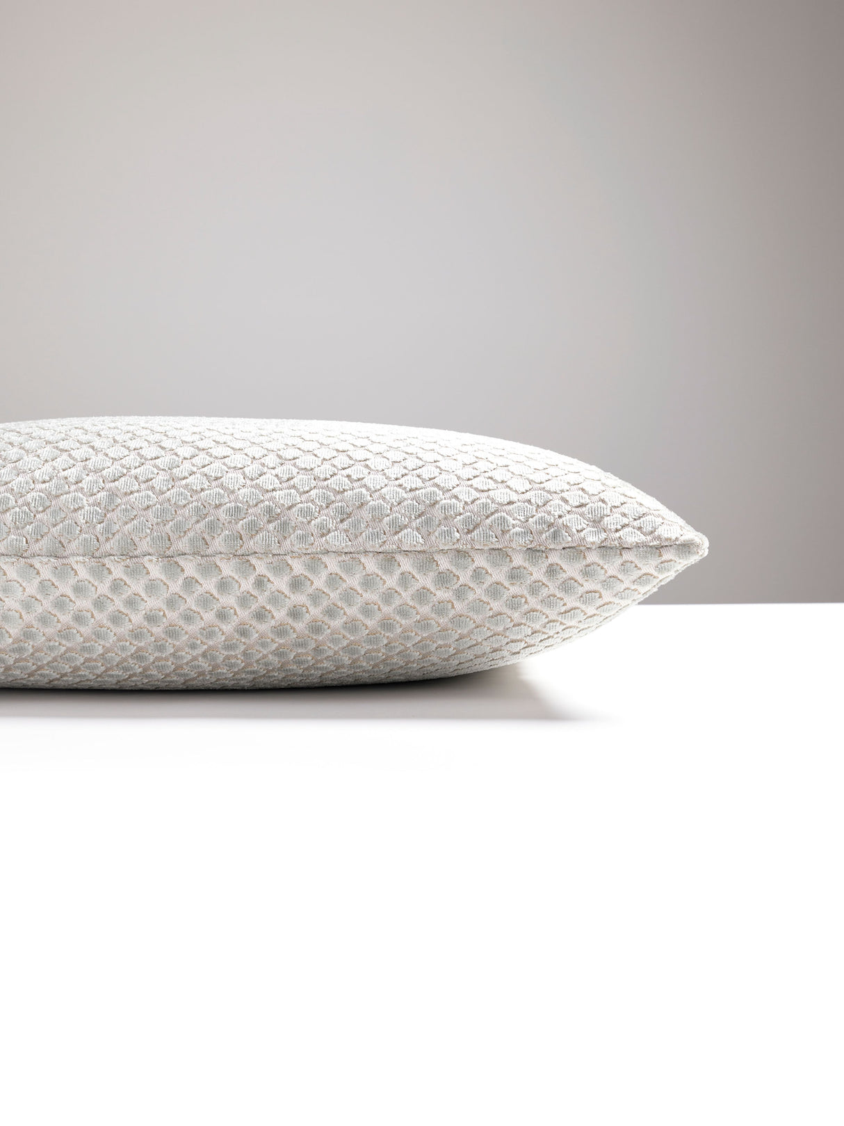 Scalamandre SC 0001SDDK27022 ETOSHA VELVET PILLOW - Pillow C