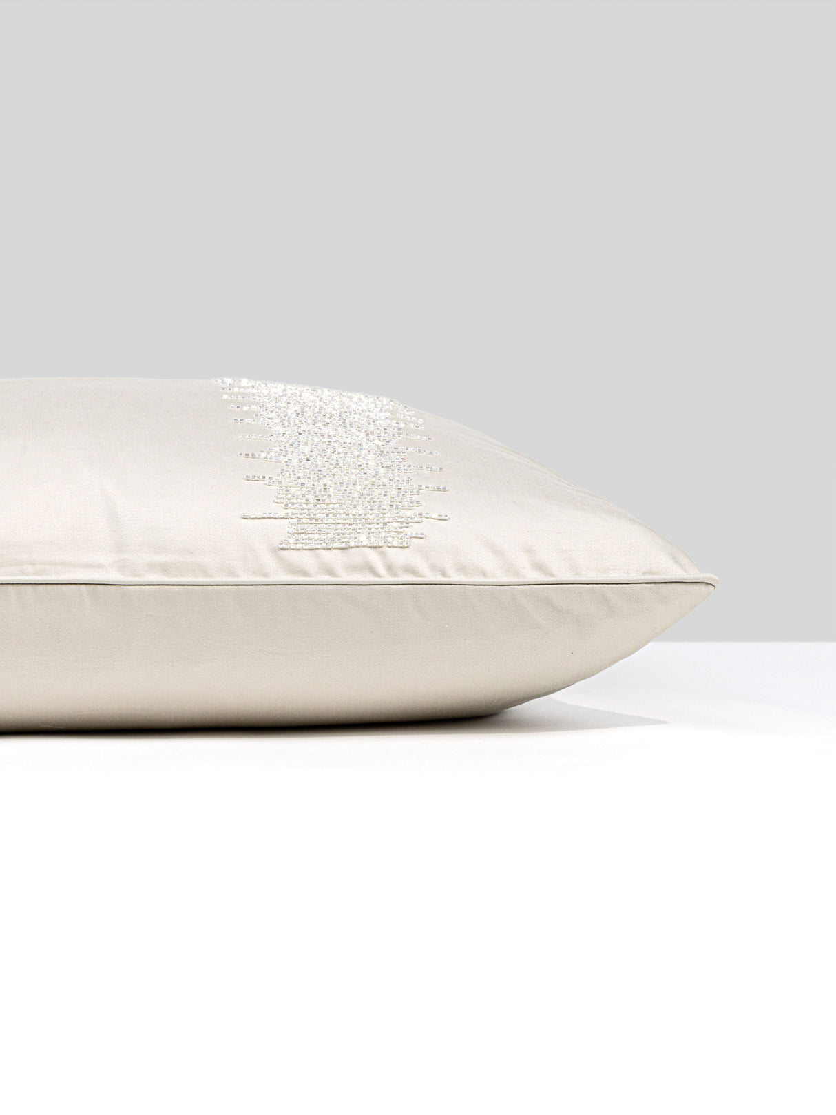 Scalamandre SC 0001SDDS88386 VERONICA BEADED PILLOW - Pillow