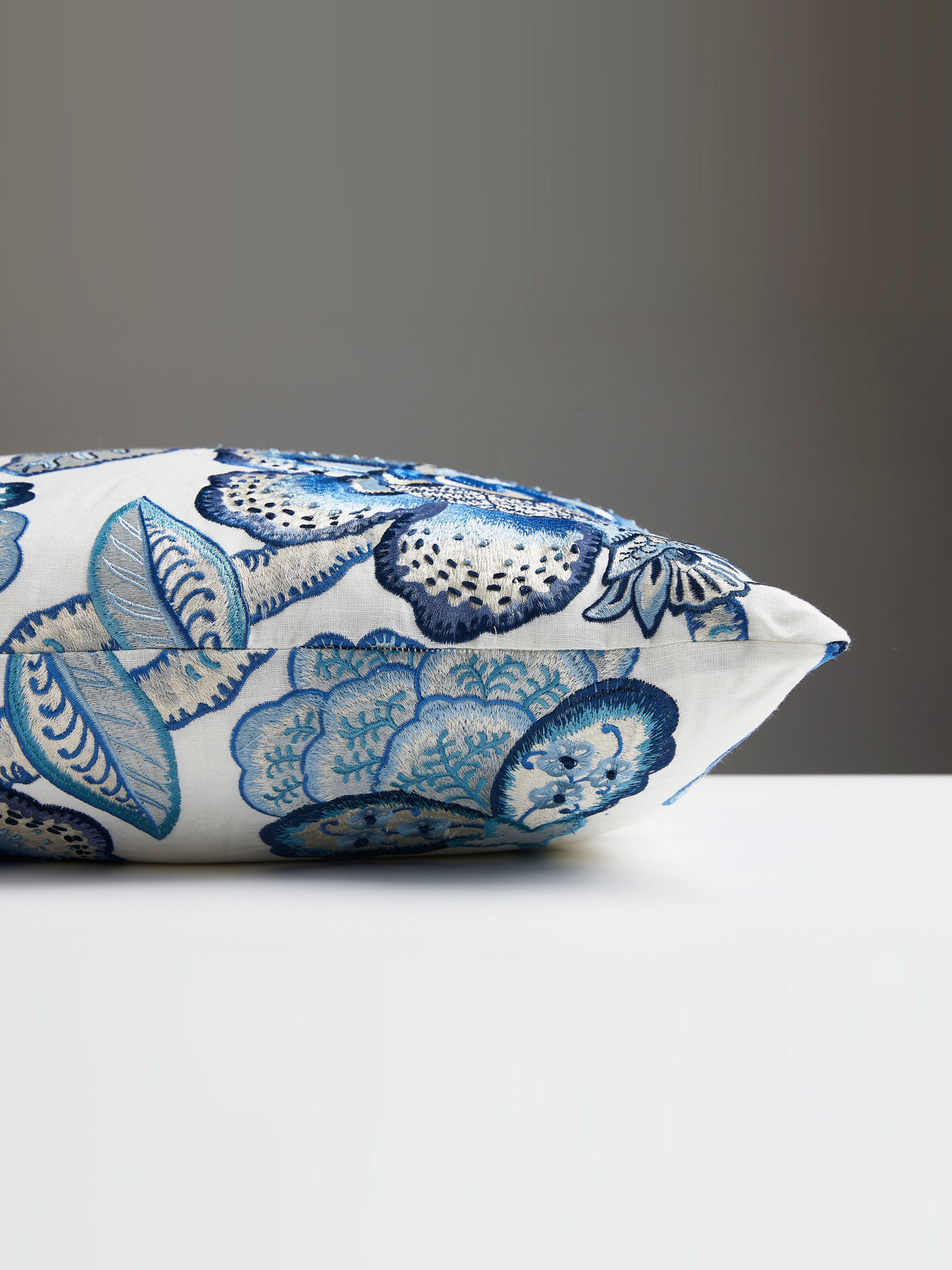 Scalamandre SC 0002SDDK27126 COROMANDEL EMBROIDERY PILLOW -