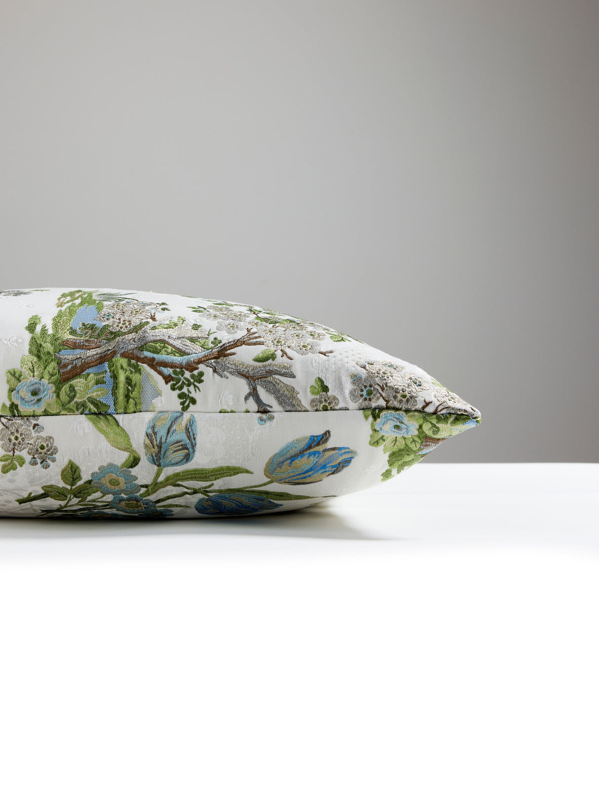 Scalamandre SC 0002SDDK27322 AVIGNON BROCADE PILLOW - Pillow