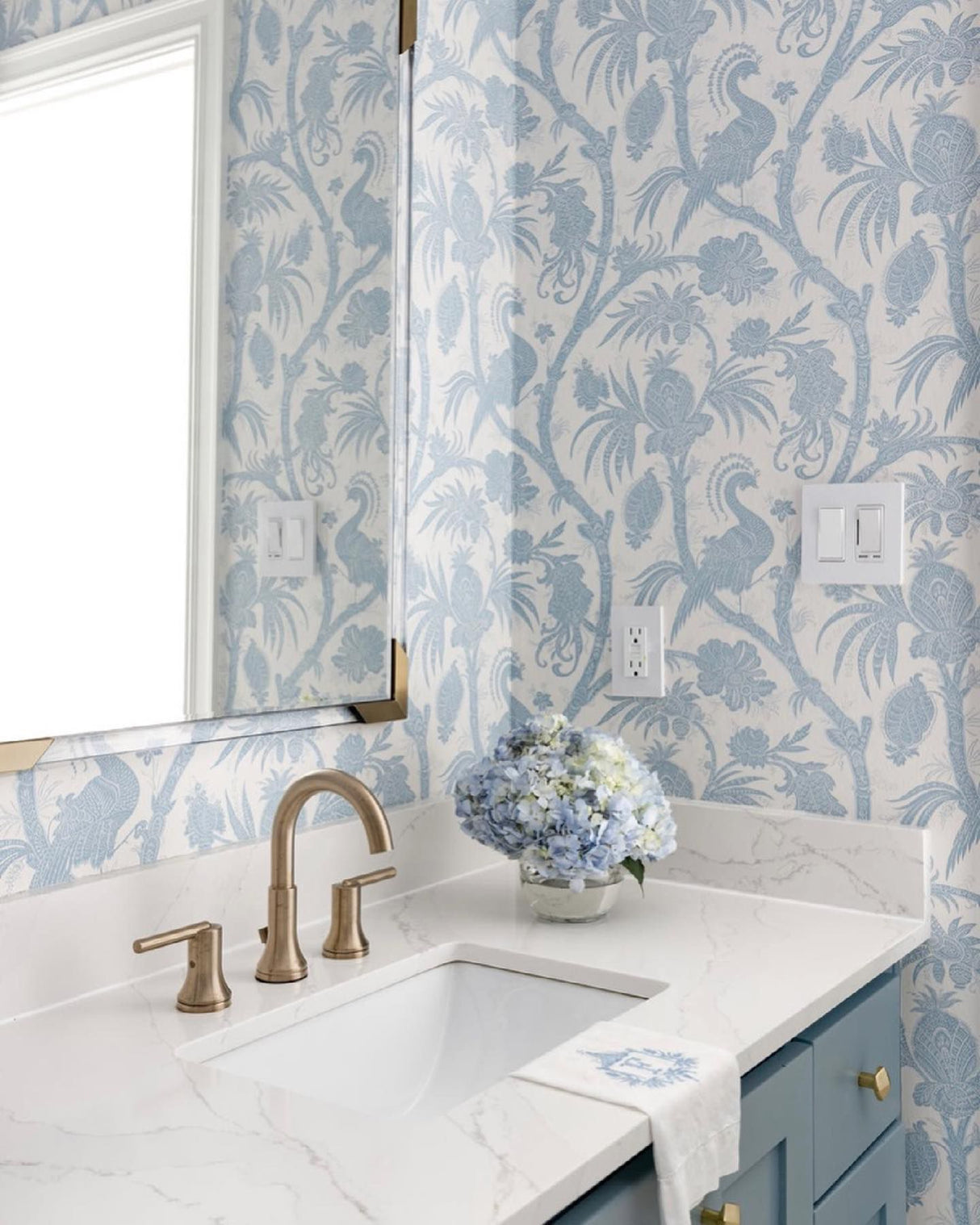 Scalamandre SC 0002WP88355 SKY BALINESE PEACOCK WALLPAPER - Eade's Wallpaper