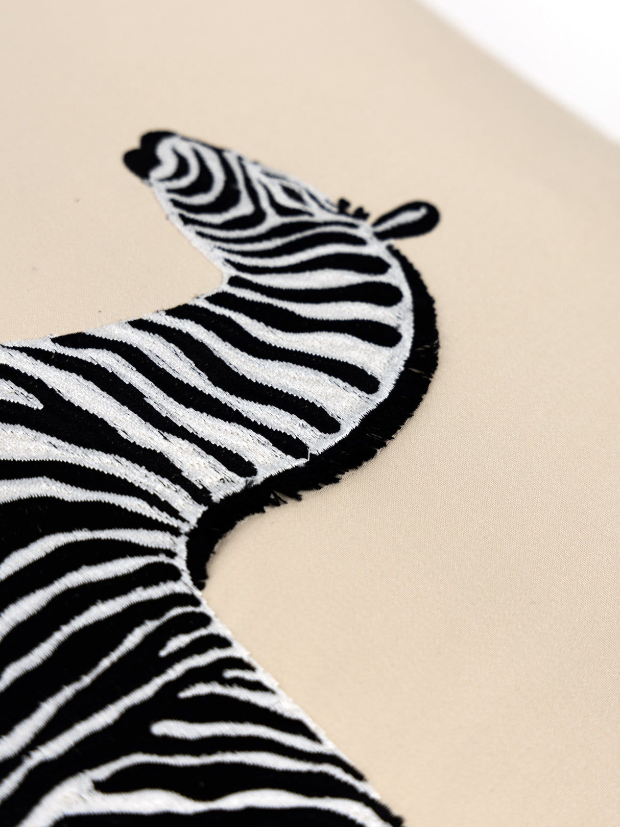 Scalamandre SC 0003SDDS16496 ZEBRAS EMBROIDERED PILLOW - Pil