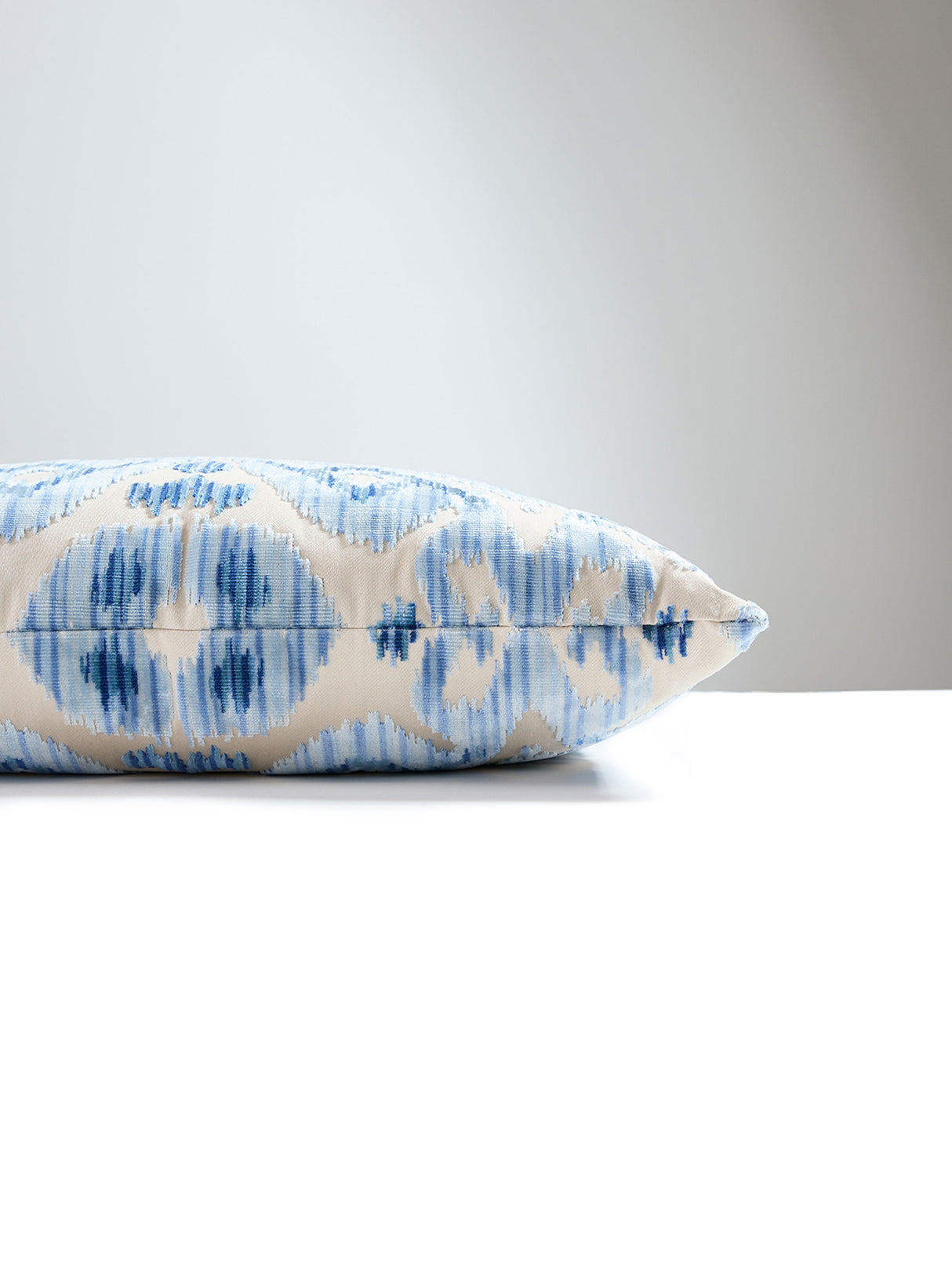 Scalamandre SC 0003TASHKPILL TASHKENT VELVET PILLOW - Pillow