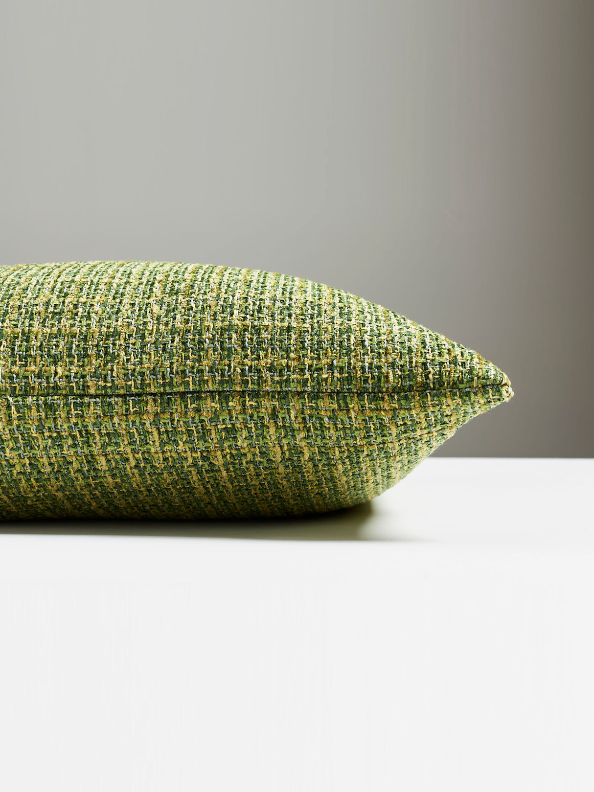 Scalamandre SC 0004HIGHLPILL HIGHLAND CHENILLE PILLOW - Pill