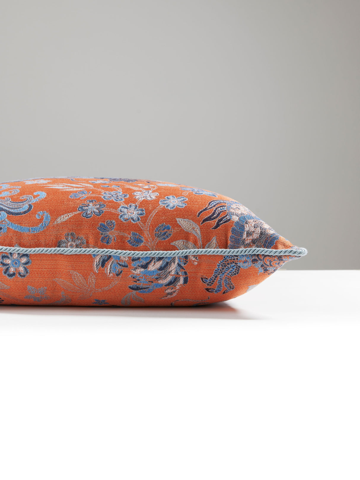 Scalamandre SC 0004SDDC27327 DRAGON TABLEAU PILLOW - Pillow