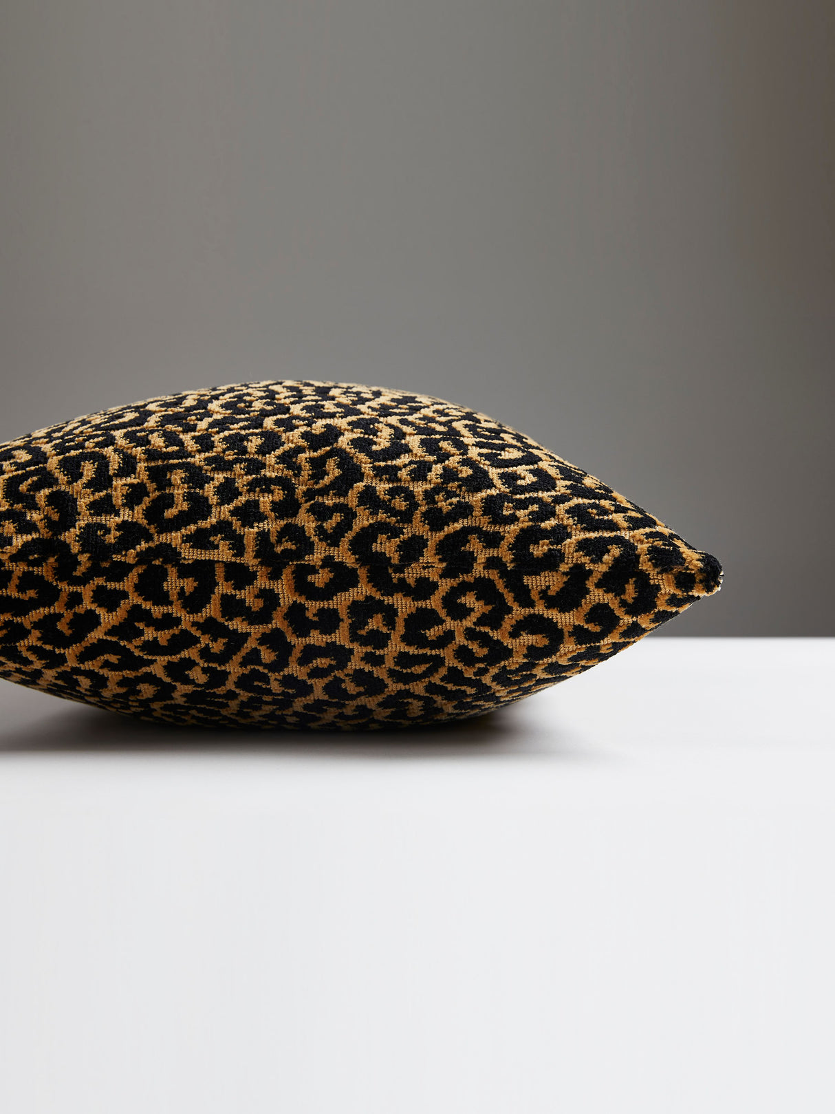 Scalamandre SC 0006LBDK27037 PANTHERA VELVET LUMBAR PILLOW -
