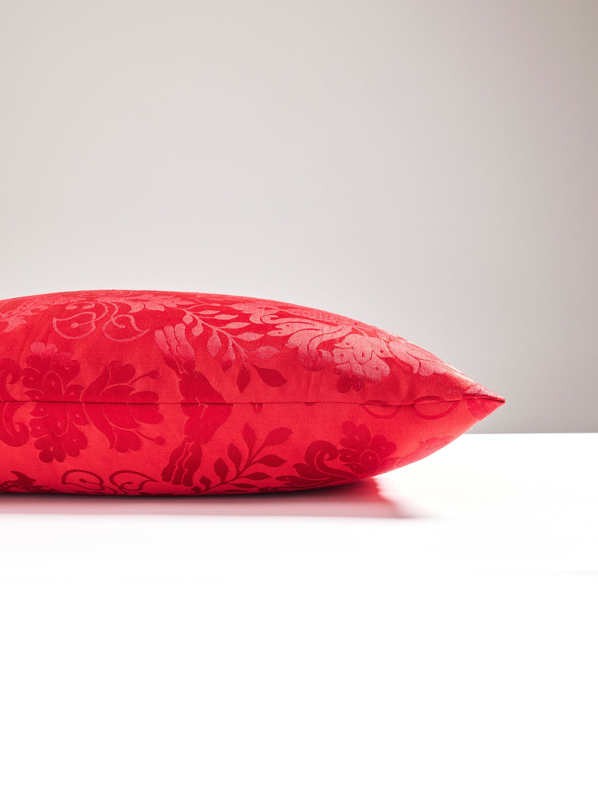 Scalamandre SC 0015SDDK1098 LOVE BIRD PILLOW - Pillow Collec