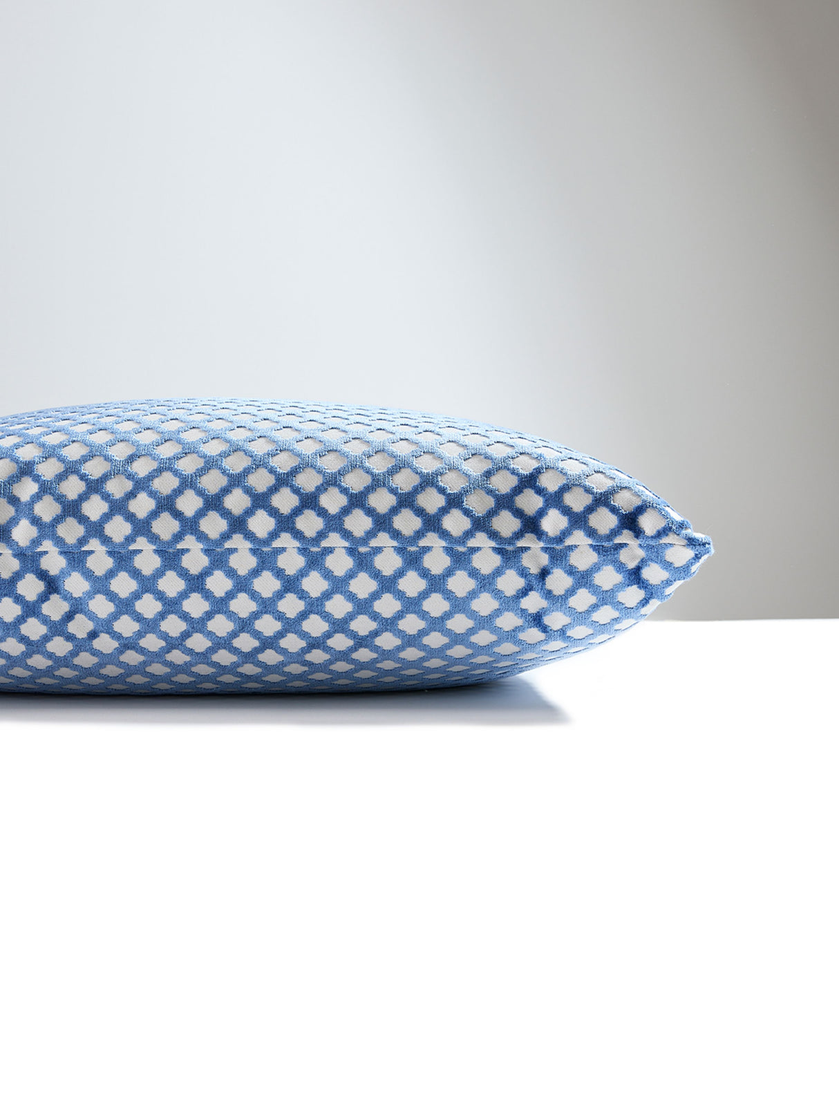 Scalamandre SC 0018POMFPILL POMFRET PILLOW - Pillow Collecti