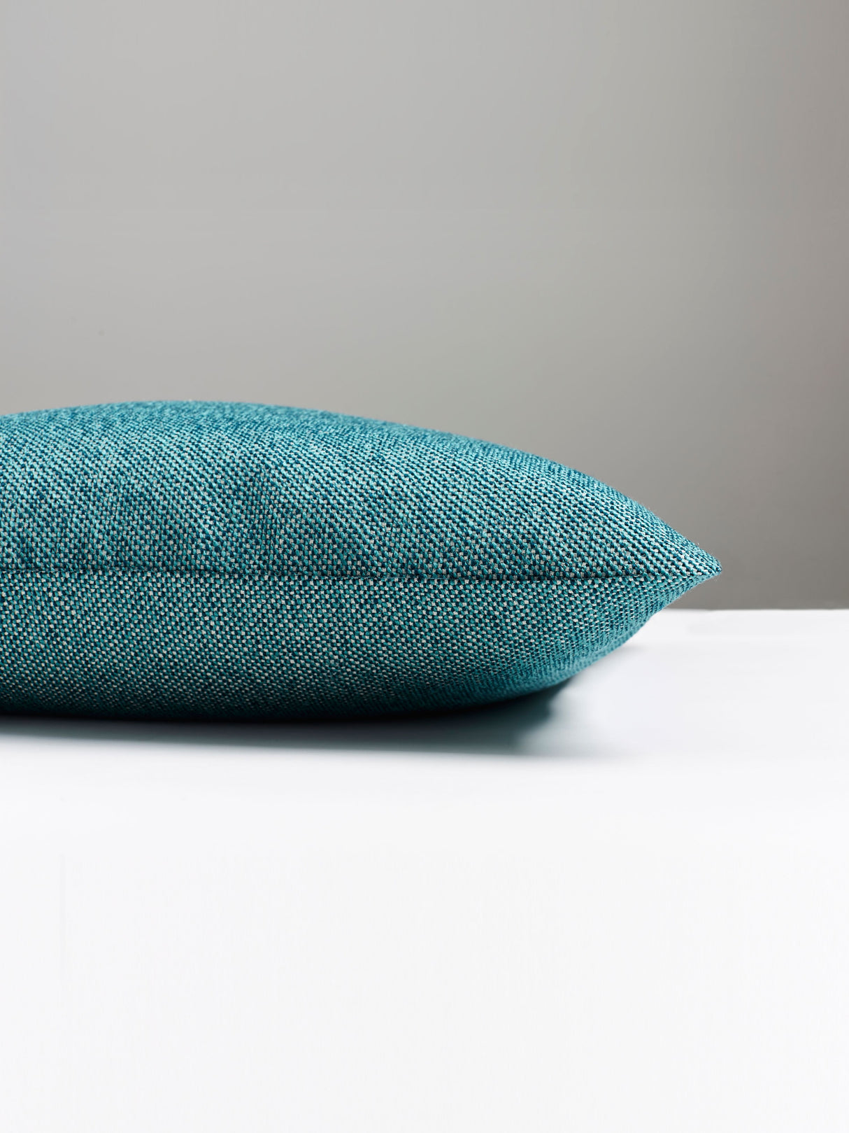 Scalamandre SC 0019CITYPILL CITY TWEED PILLOW - Pillow Colle