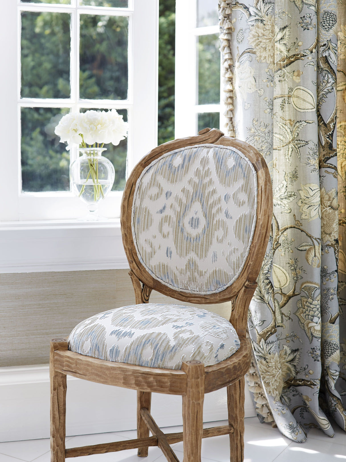 Scalamandre SC 000527015 SMOKE TASHKENT VELVET Fabric - Eade's Wallpaper