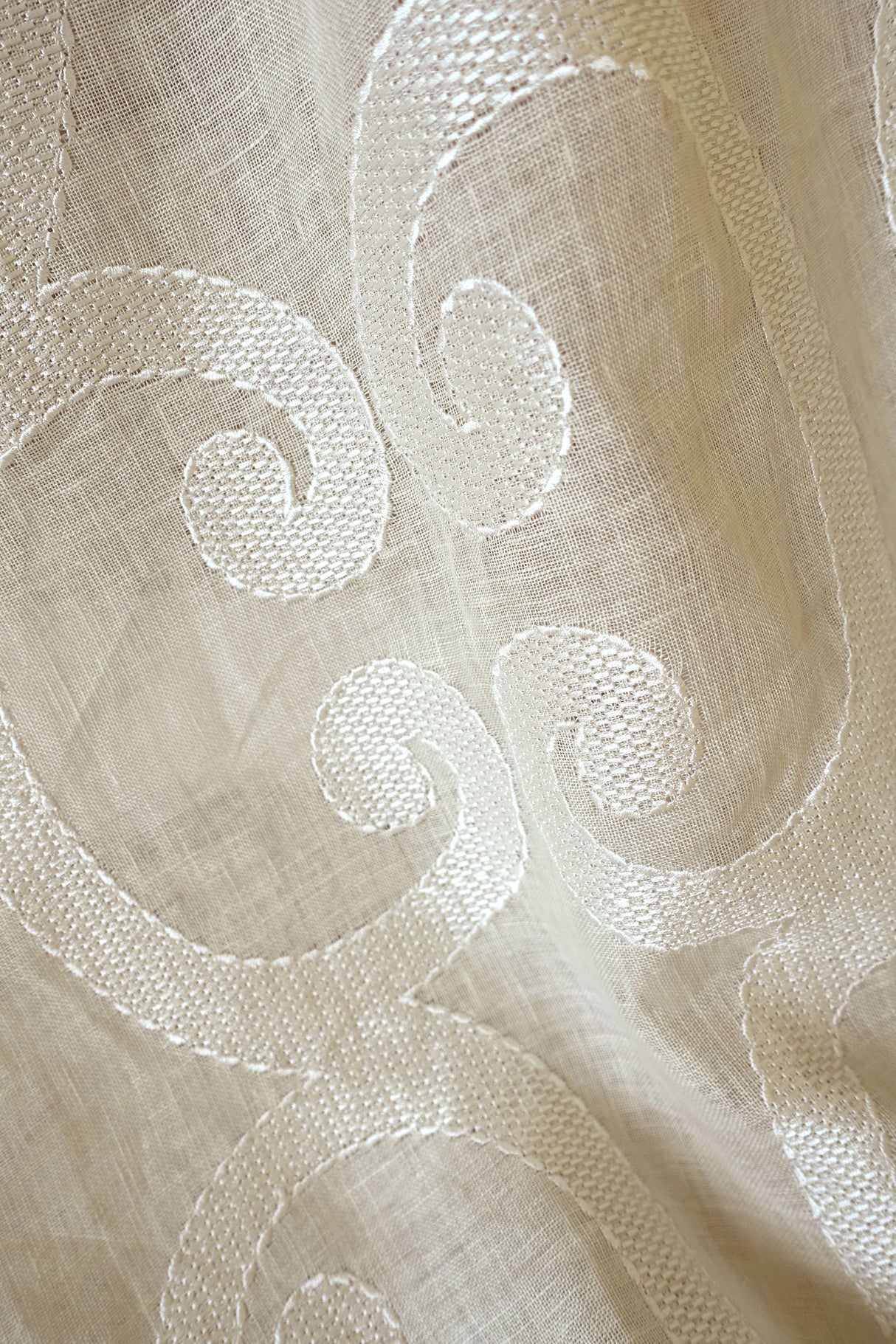 Scalamandre SC 000227040 CHAMPAGNE ORNAMENTO SHEER Fabric - Eade's Wallpaper