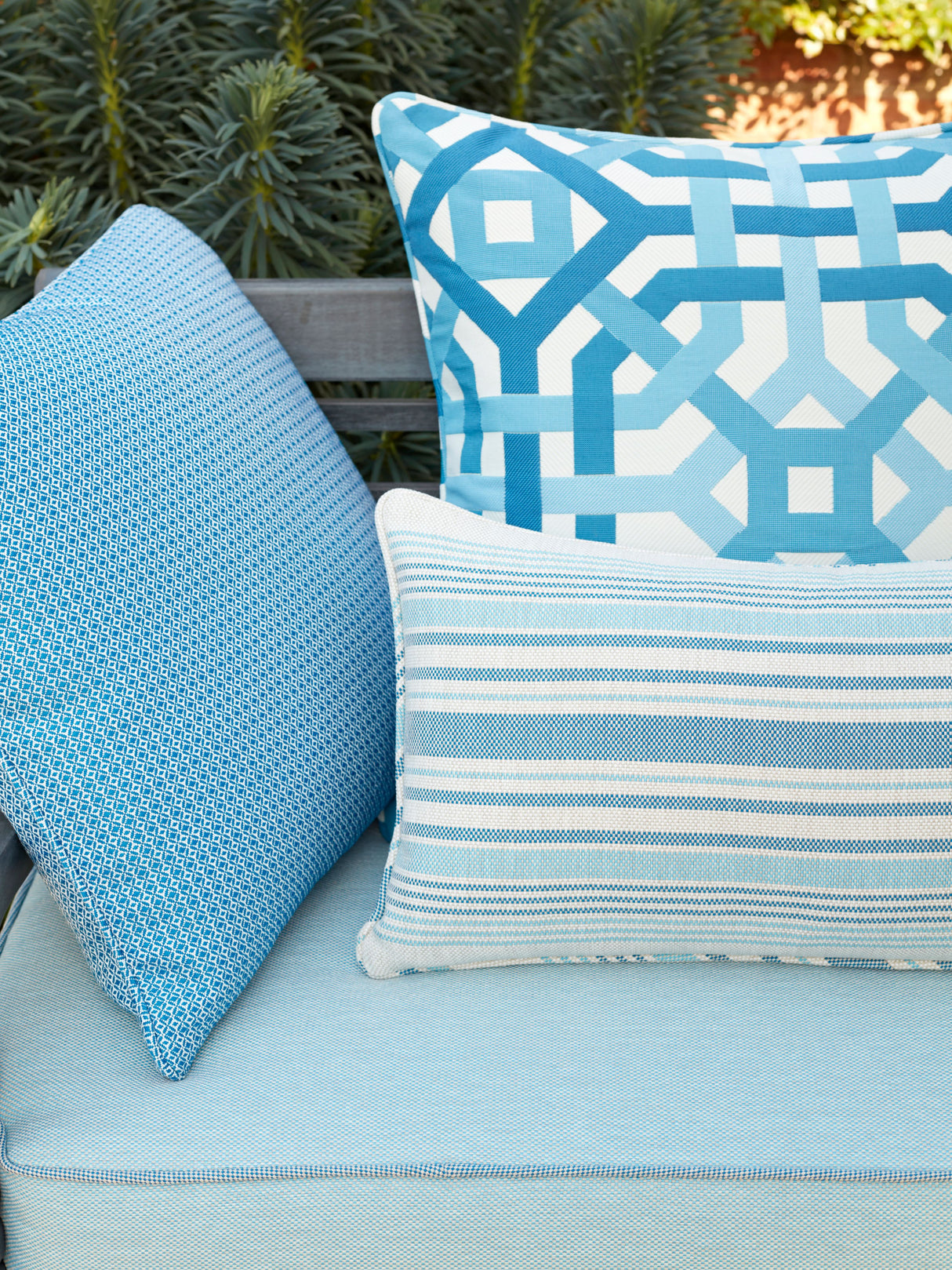 Scalamandre SC 000227068 MANGO BIRD'S EYE WEAVE Fabric - Eade's Wallpaper