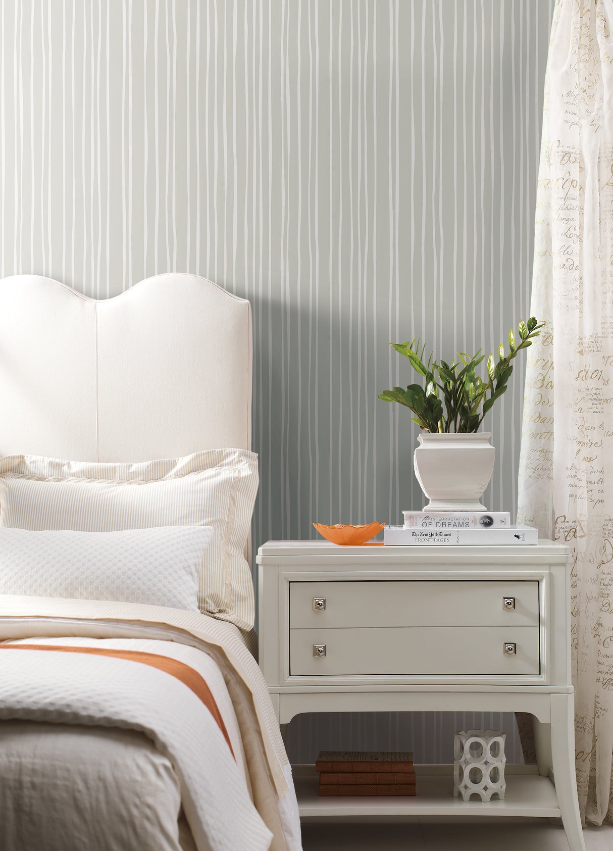 York SR1607 Grey & Cream Liquid Lineation Wallpaper