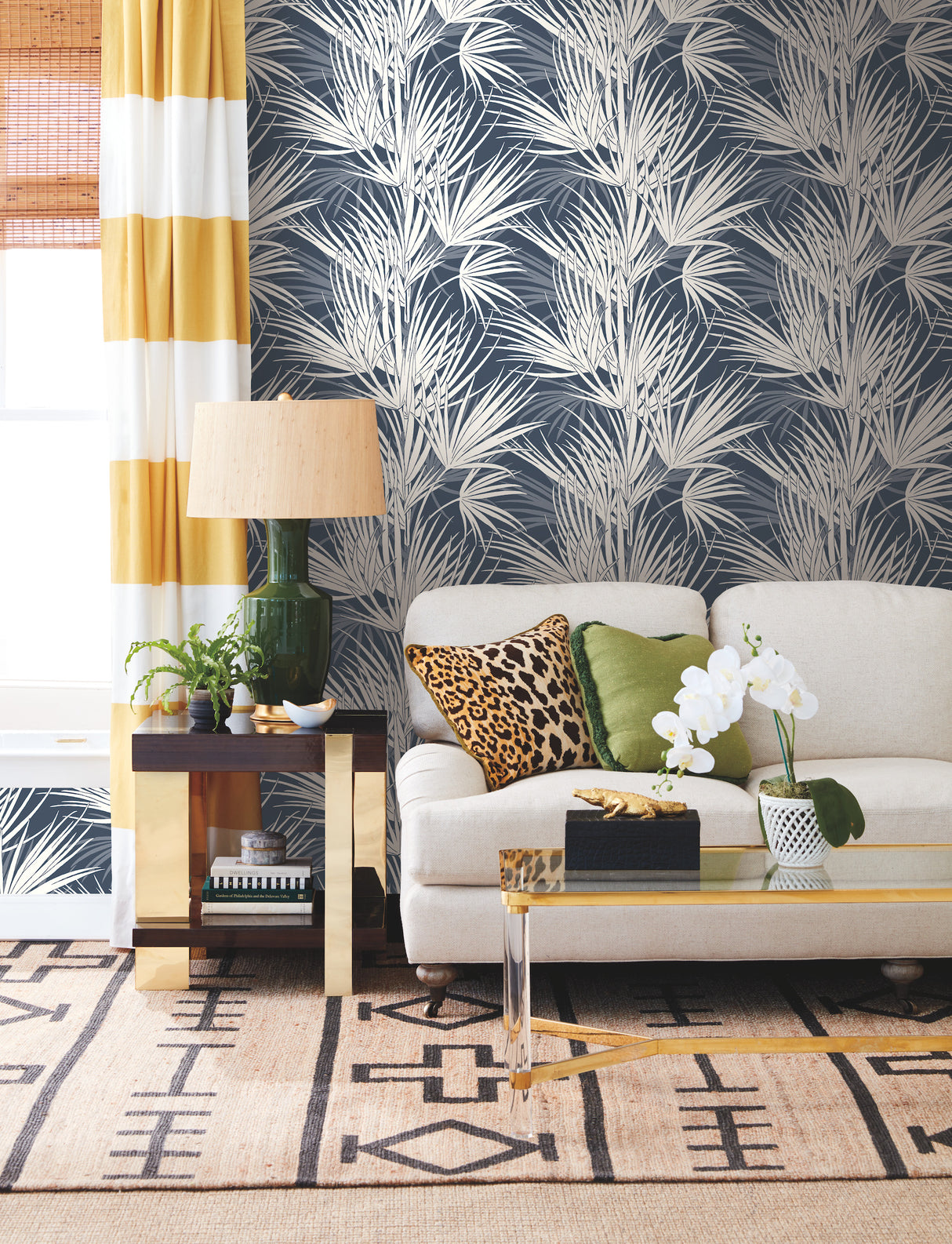 York SS2543 Palmetto Navy & White Wallpaper