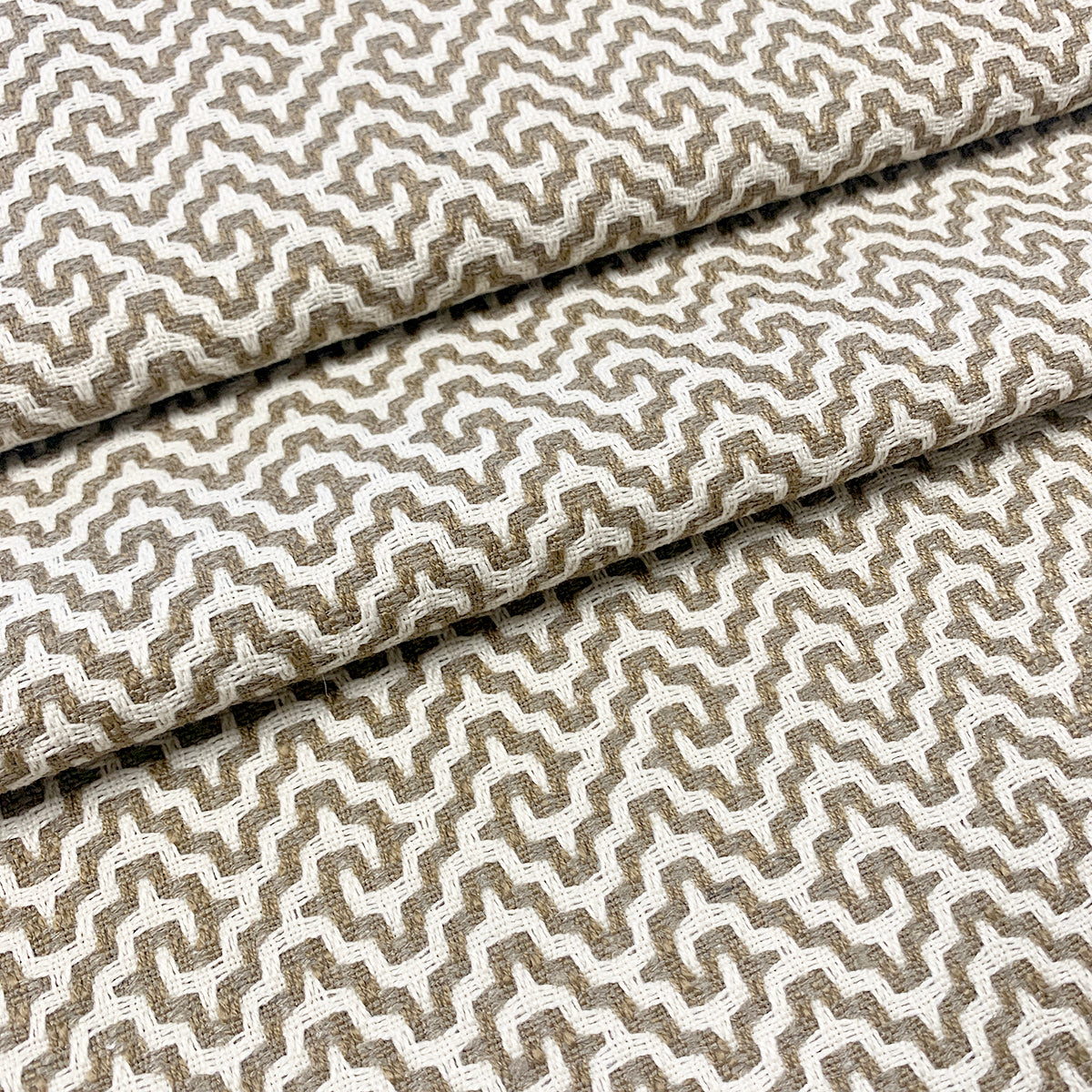 Eade’s THATCH BROWN BROWN