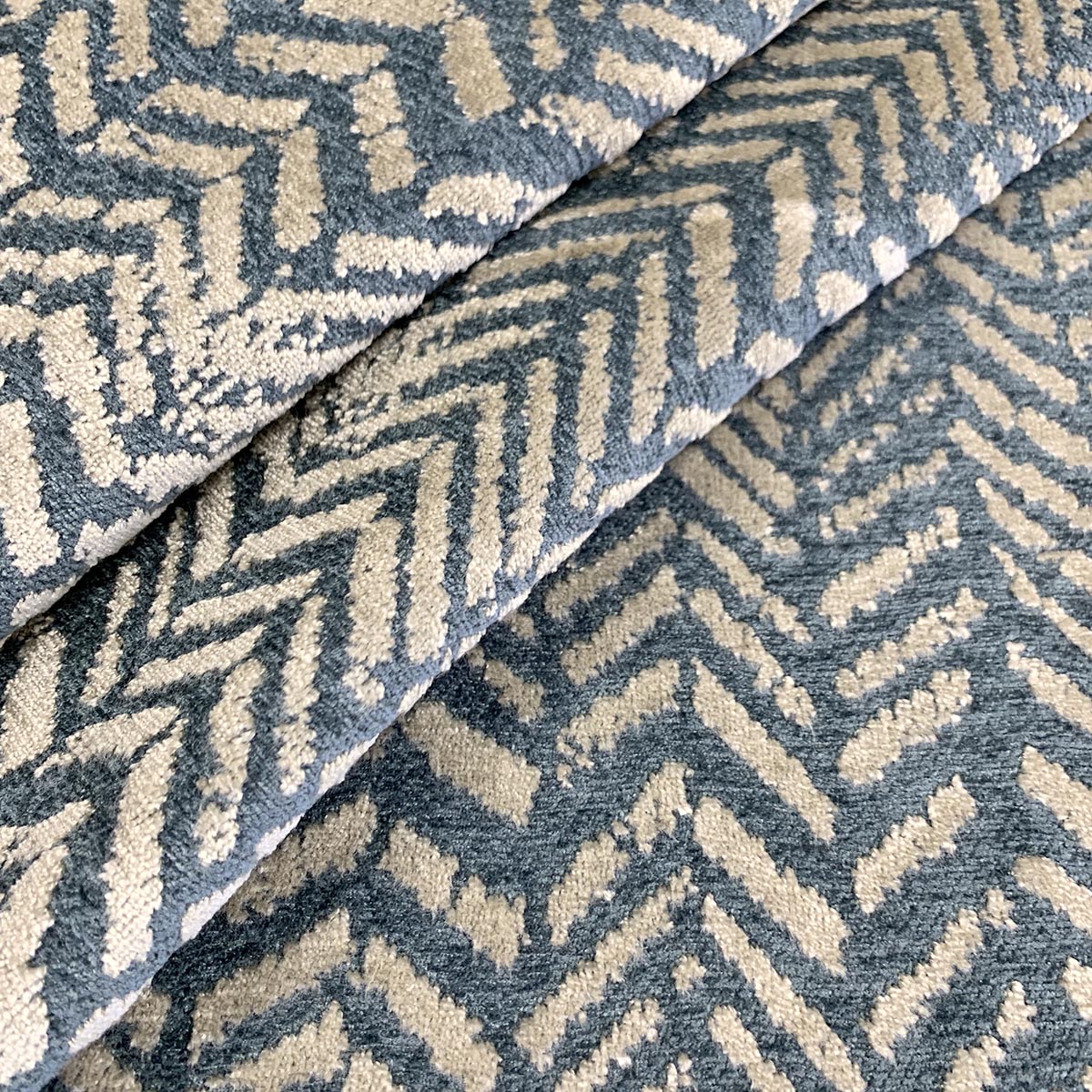 Eade’s VICUNA SKY BLUE SKY BLUE