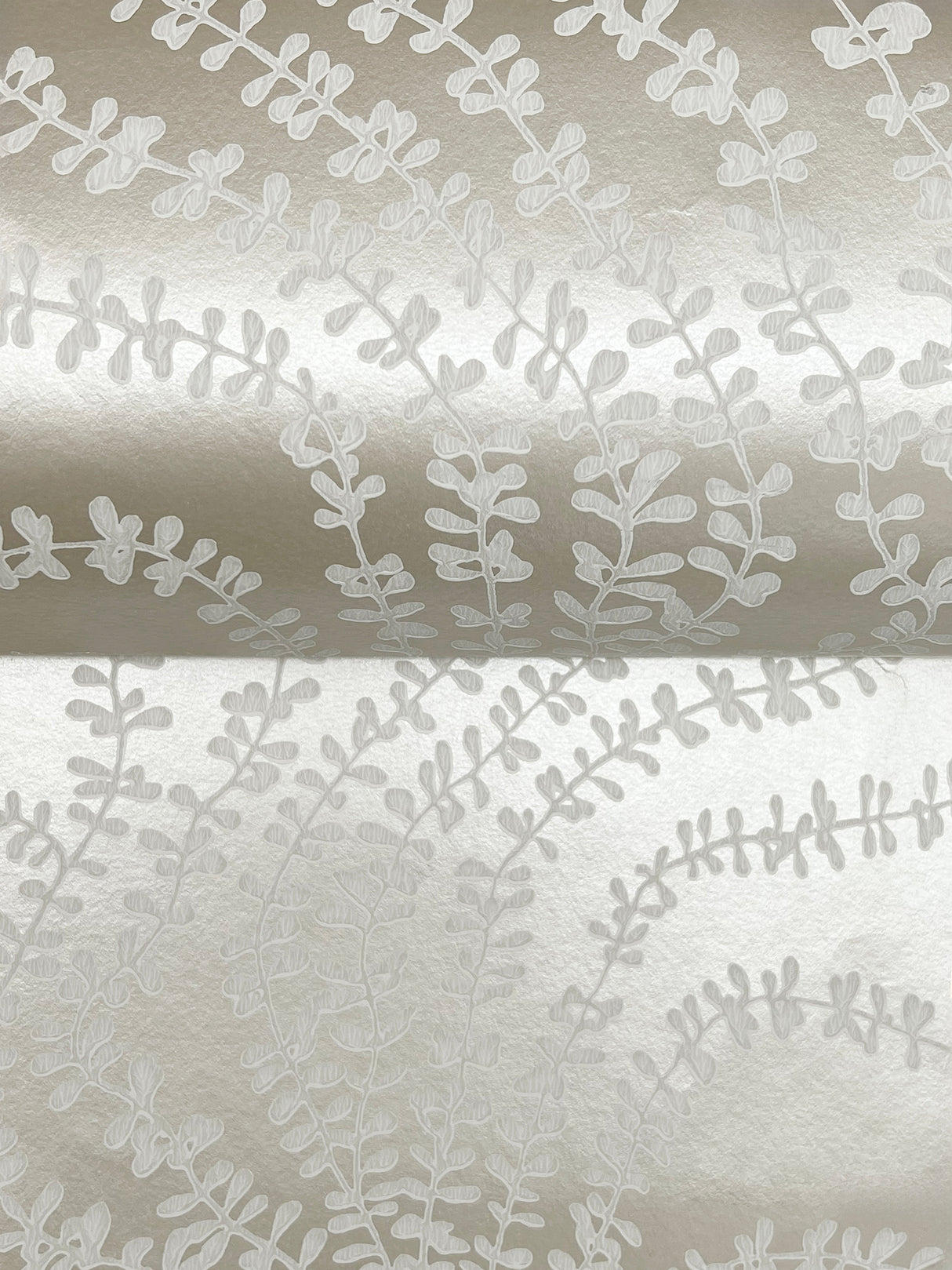 Ronald Redding VR1514 String of Pearls Pearl Vine Wallpaper