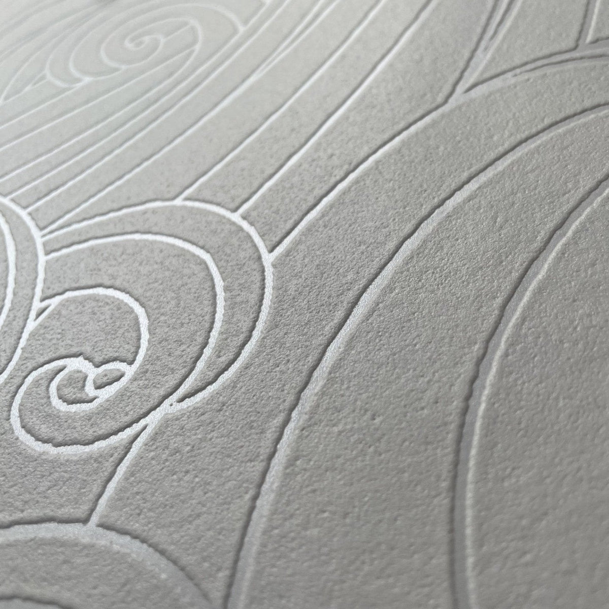 Veer Decor Big Wave White Wallpaper VREL00-926