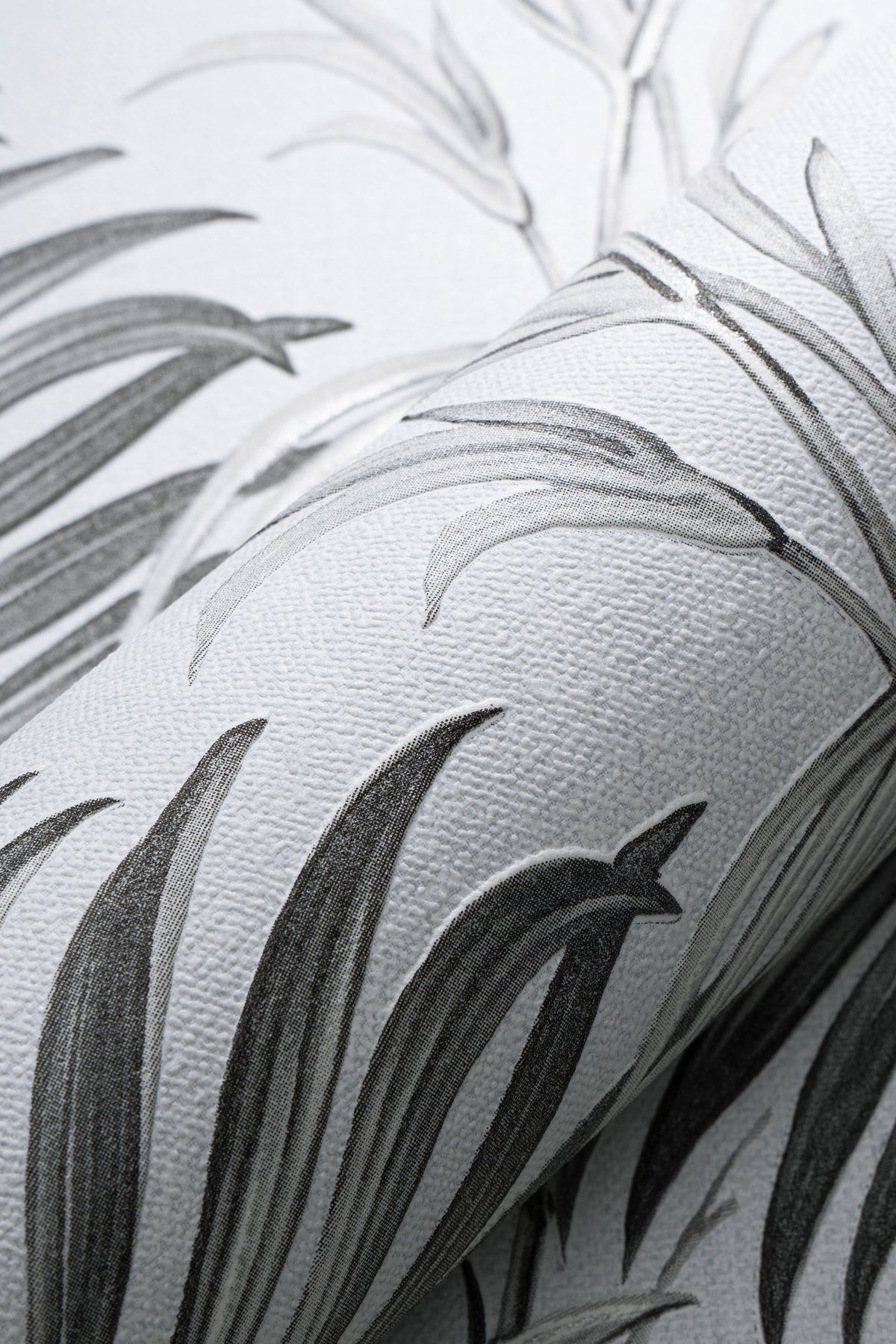 Veer Decor Sculpted Tropical Leaf Black Wallpaper VRMB015-10