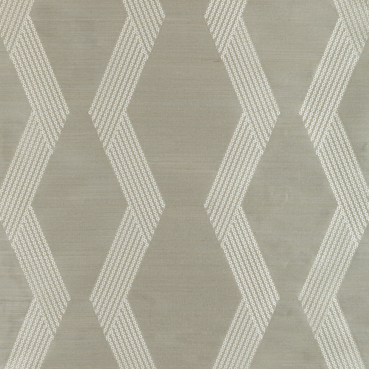 KRAVET COUTURE W3835.11.0 CHAINLINK EMB SISAL GREY Wallpaper - Eade's Wallpaper