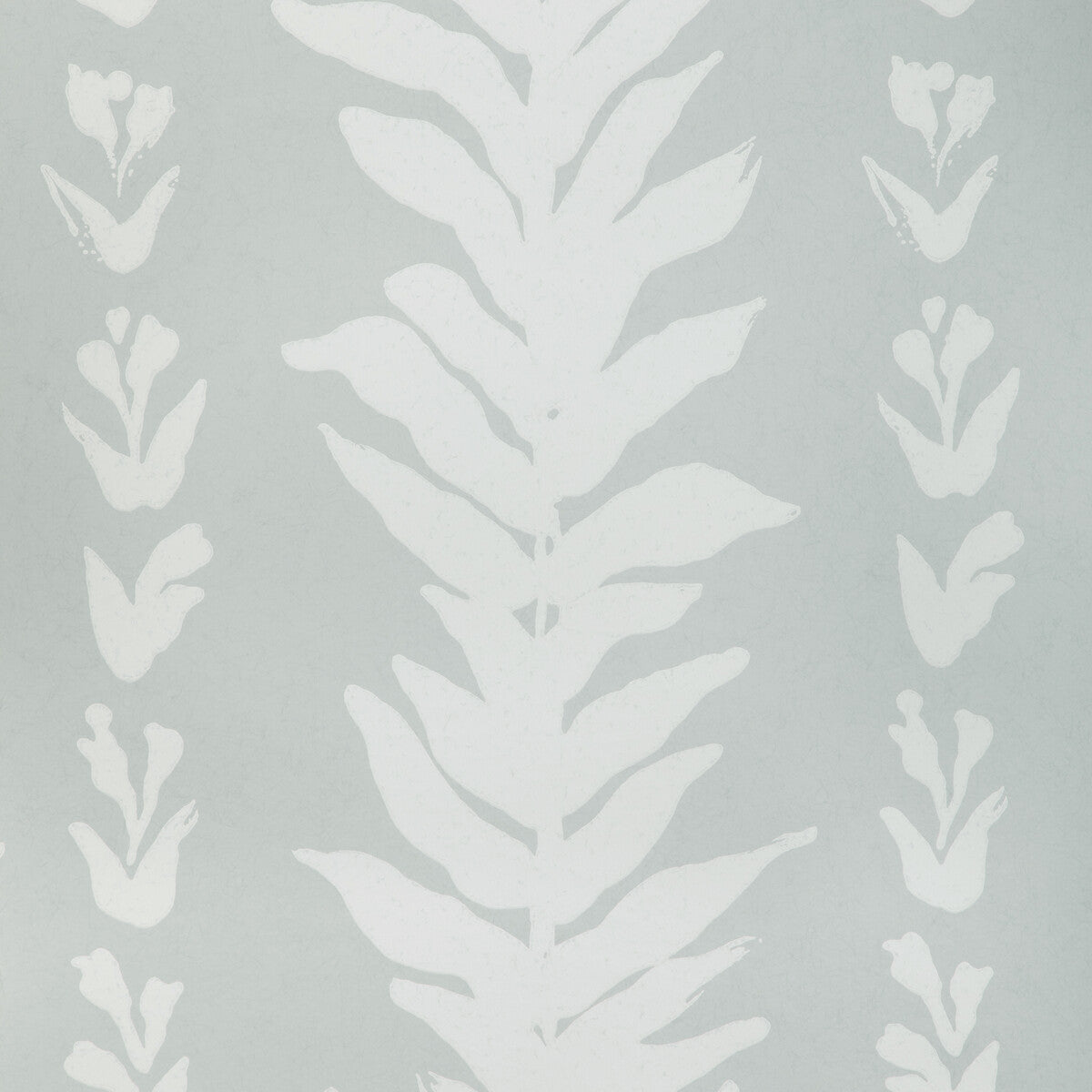 KRAVET COUTURE W3937.52.0 CLIMBING LEAVES WP HAZE Wallpaper - Eade's Wallpaper