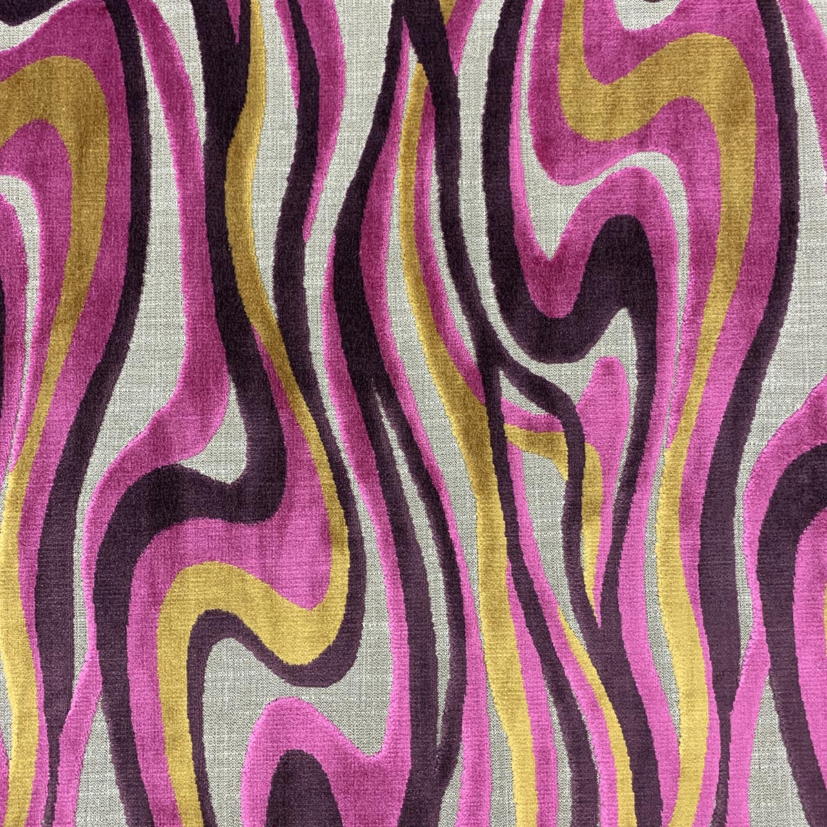 Eade’s WAZE MAGENTA MAGENTA