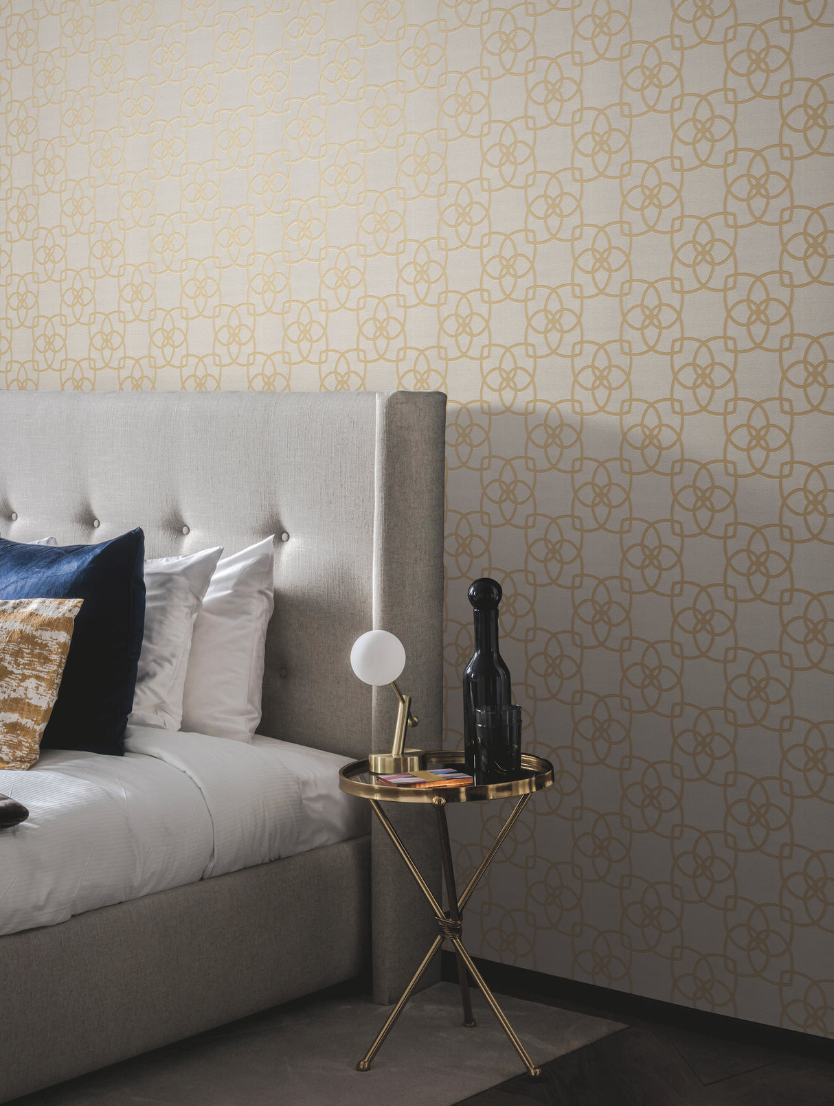 York Y6200202 Serendipity Cream & Gold Metallic Wallpaper