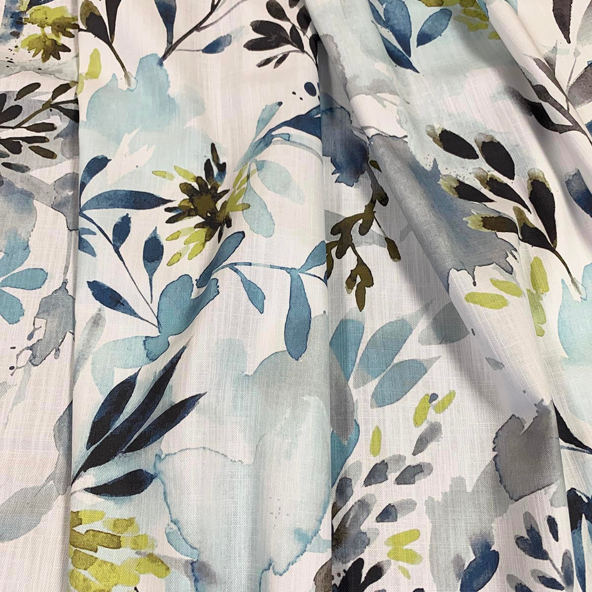 Eade’s ZOLA RAIN RAIN