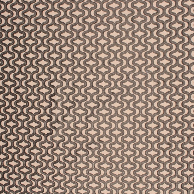 Eade's RMCoco-PR0029681-sample Graphite