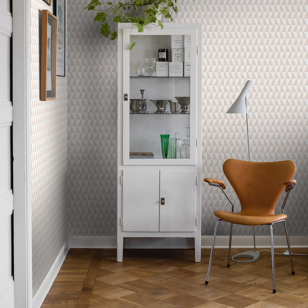 Schumacher 1780 TRAPEZ in PETAL Wallpaper - BORÃ…STAPETER