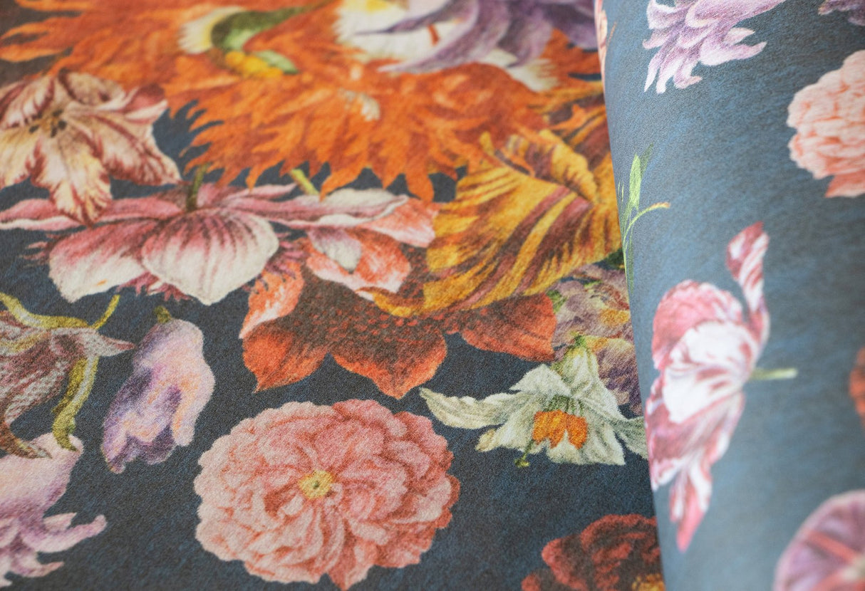 Eade's 26700-sample Blue