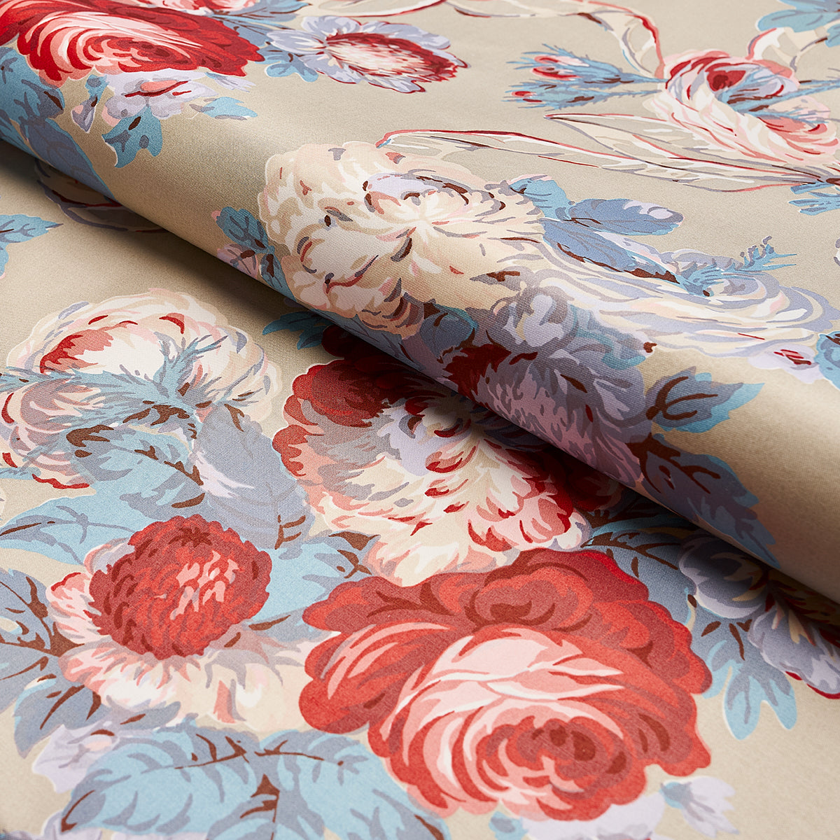 Schumacher Queenies Floral Chintz Chelsea Garden Fabric - Eade's Wallpaper