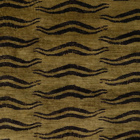 LEE JOFA 2023115.30.0 BECKETT VELVET PERIDOT Fabric - Eade's Wallpaper