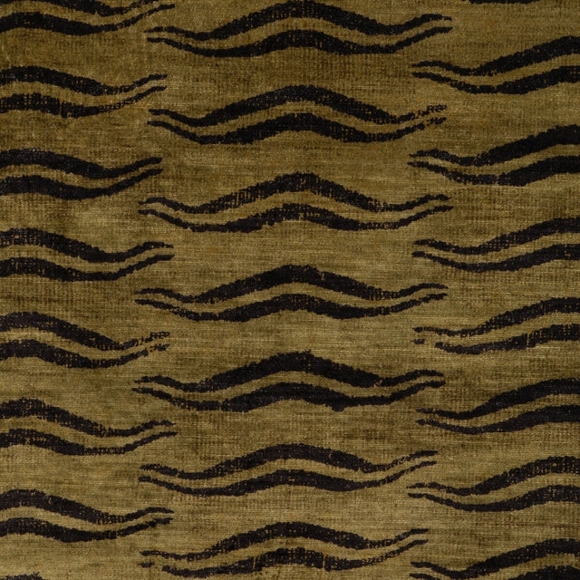 LEE JOFA 2023115.30.0 BECKETT VELVET PERIDOT Fabric - Eade's Wallpaper