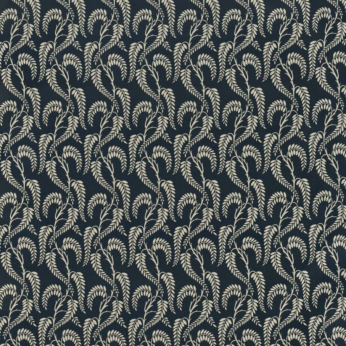 LEE JOFA 2023135.50.0 WISTERIA BLOTCHED NAVY Fabric - Eade's Wallpaper