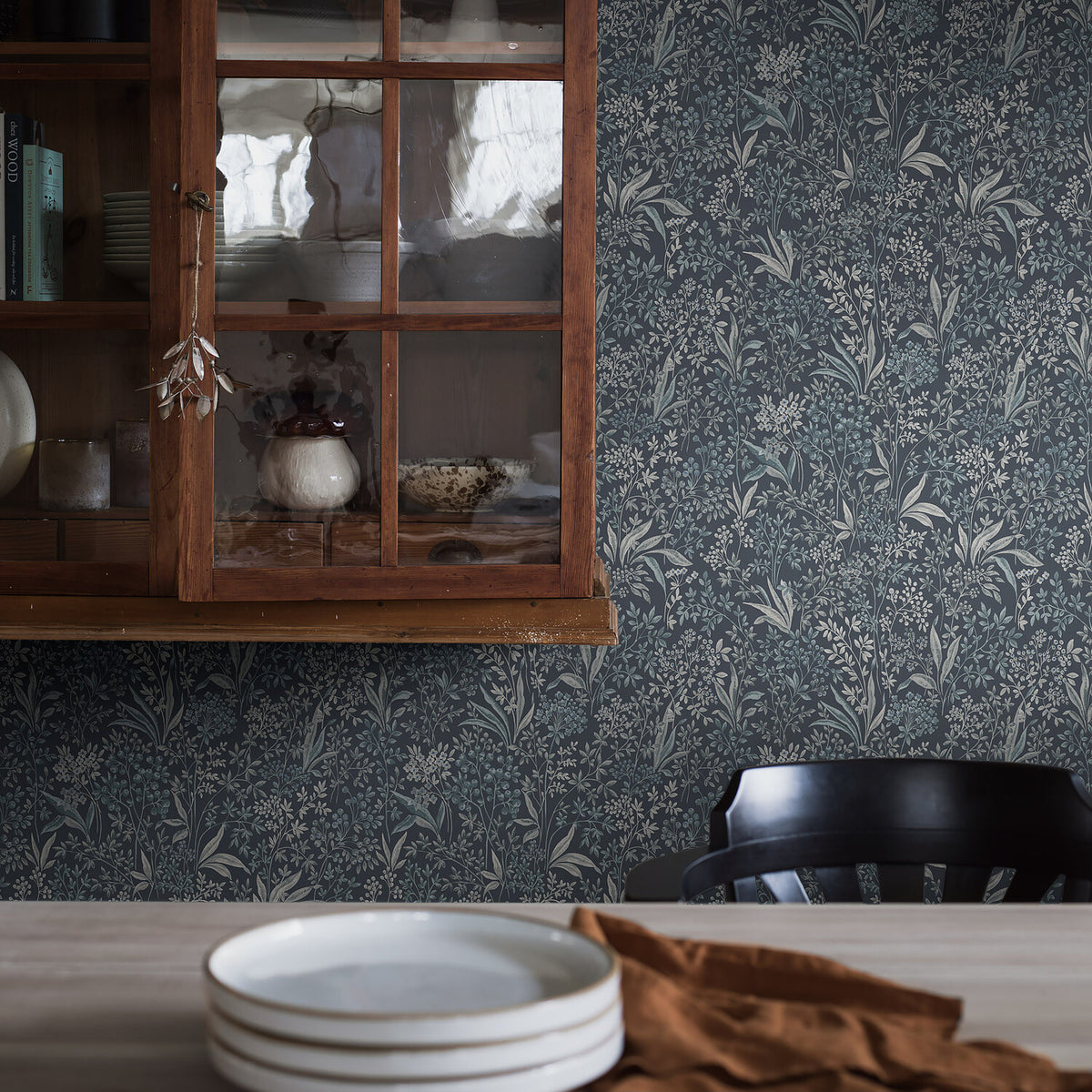 Schumacher 2025 NOCTURNE in INDIGO Wallpaper - BORÃ…STAPETER