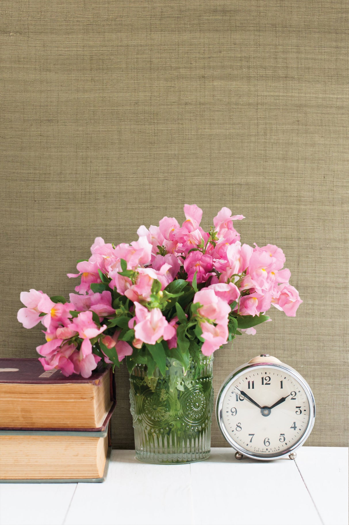 Kenneth James 2622-65411 Ruslan Taupe Grasscloth Wallpaper