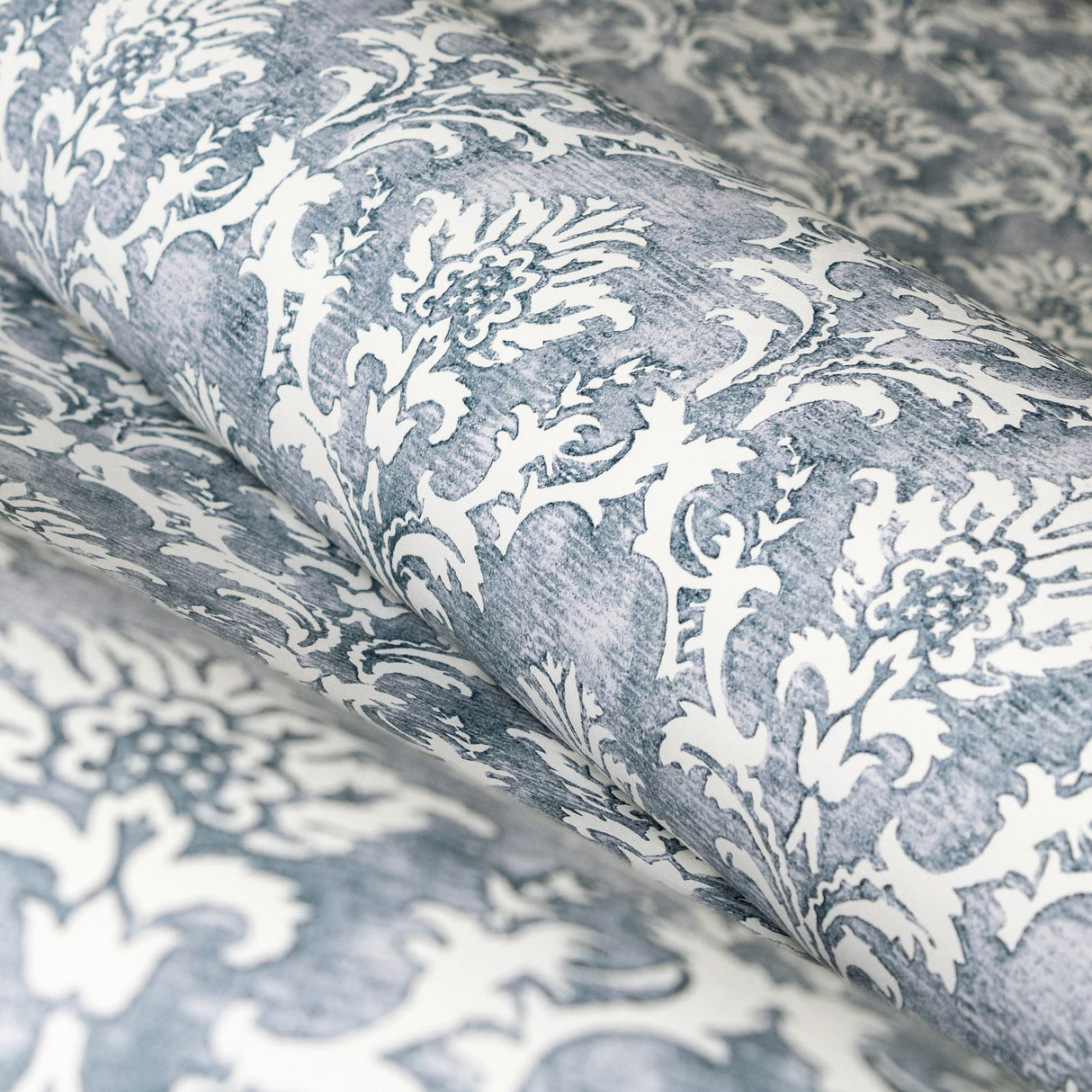 Eade's 26862-sample Blue