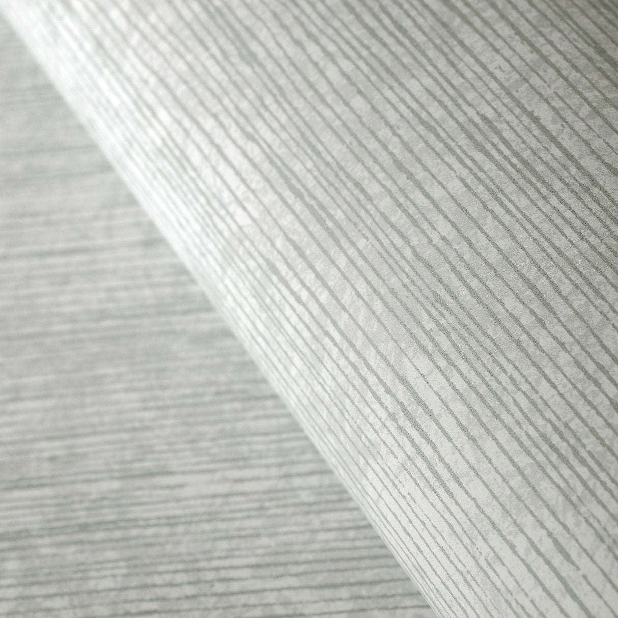 Eade's 26875-sample Silver Grey