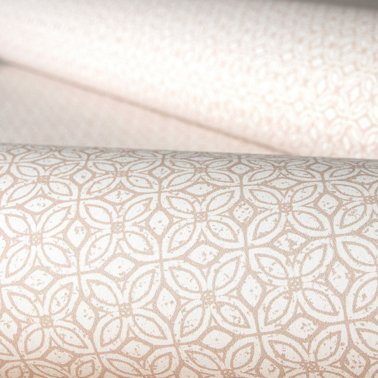 Eade's 26880-sample Pink