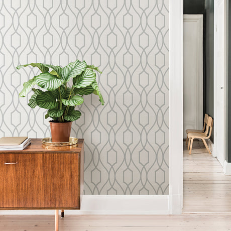 Advantage 2809-87714 Evelyn Silver Trellis Wallpaper