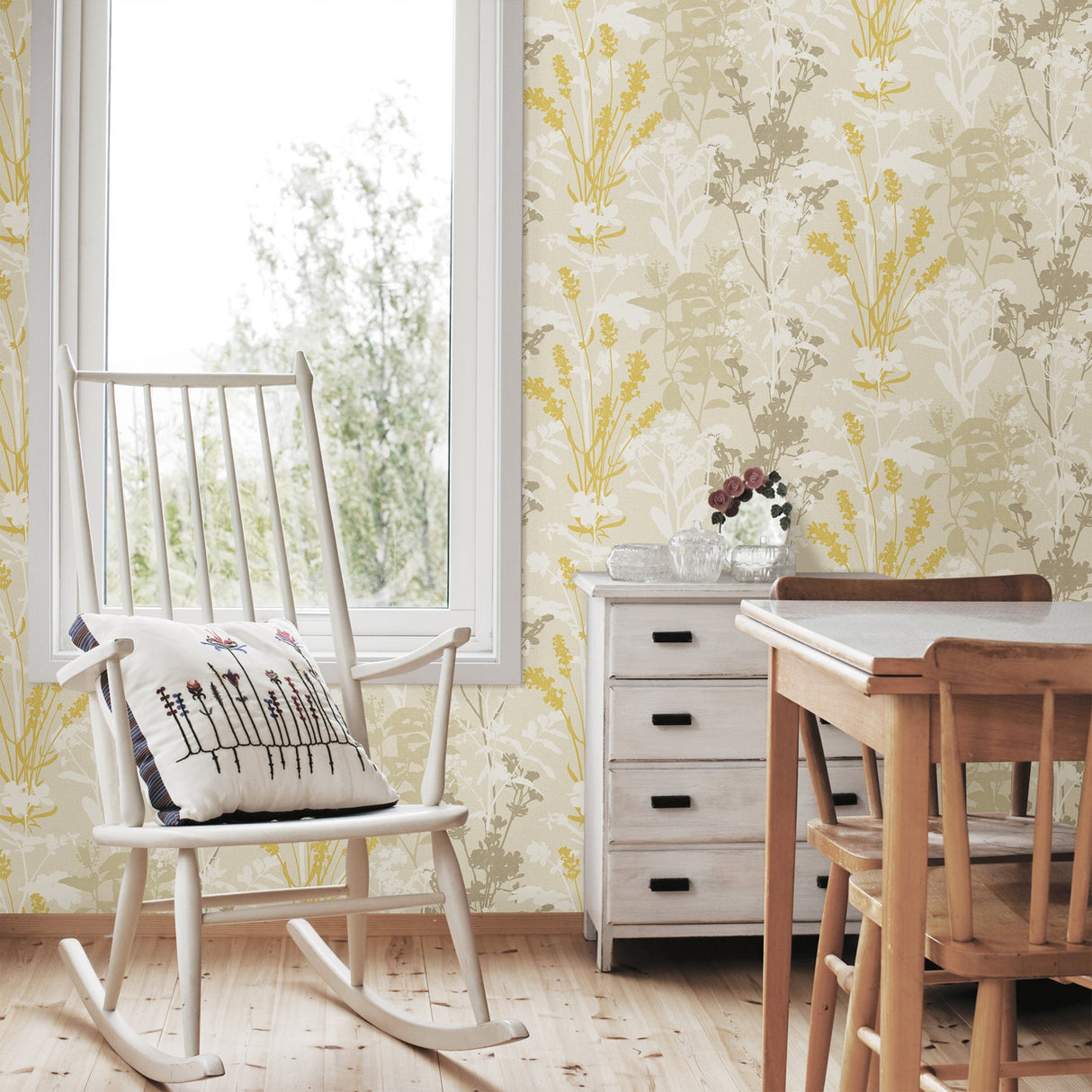 Advantage 2813-24570 Conant Light Yellow Wild Flowers Wallpaper